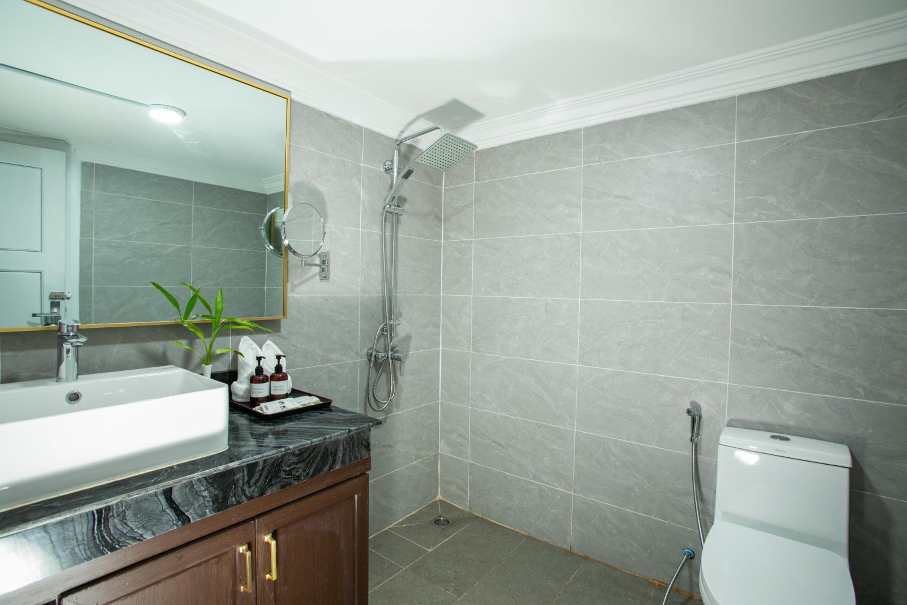Family Studio - Photo 5