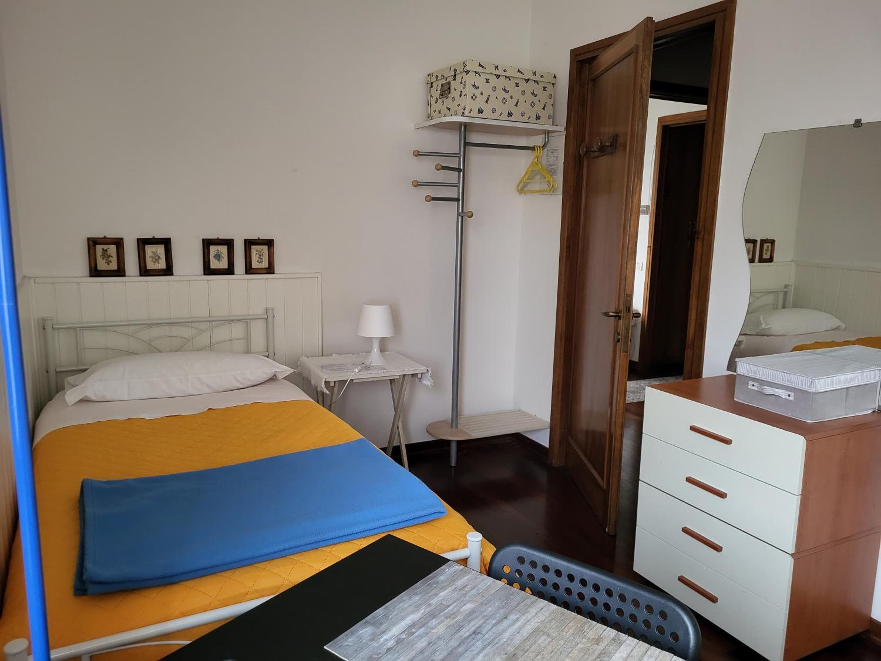 Standard Single Room with Shower