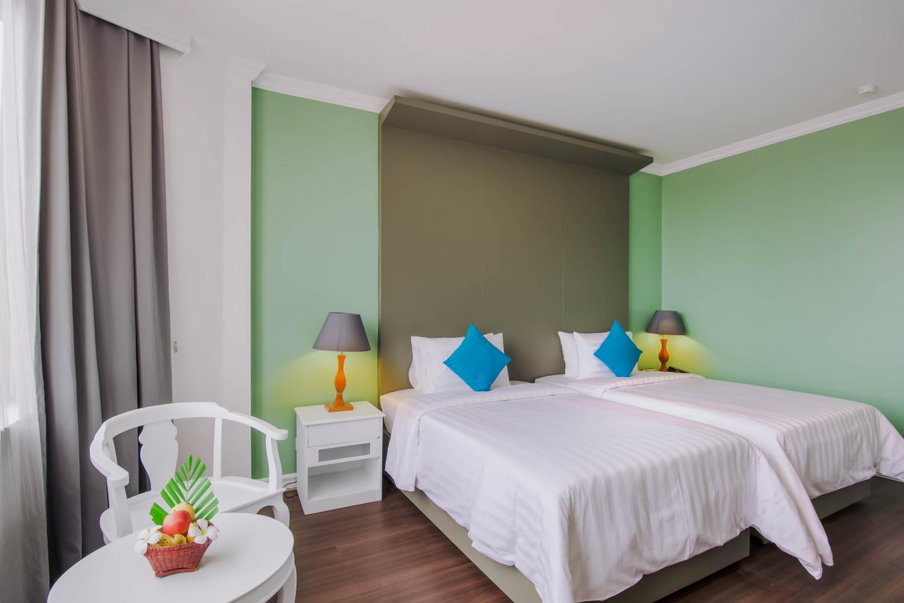 Deluxe Twin Room - Photo 6