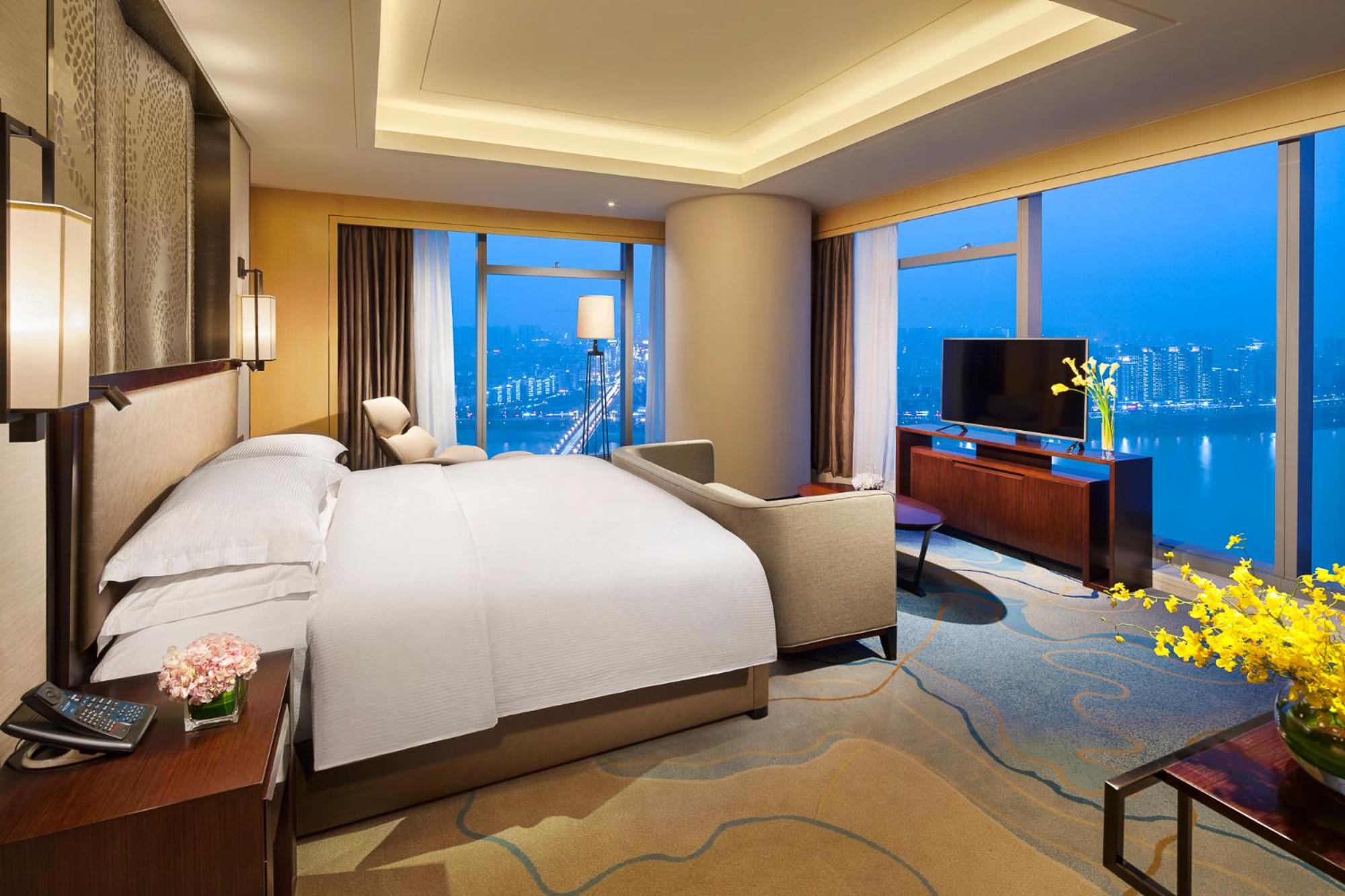Premium King Studio with River View