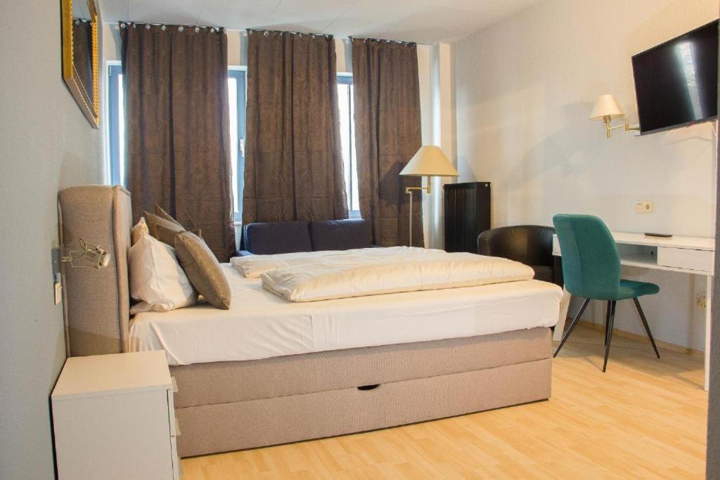 Business Double Room - Photo 1