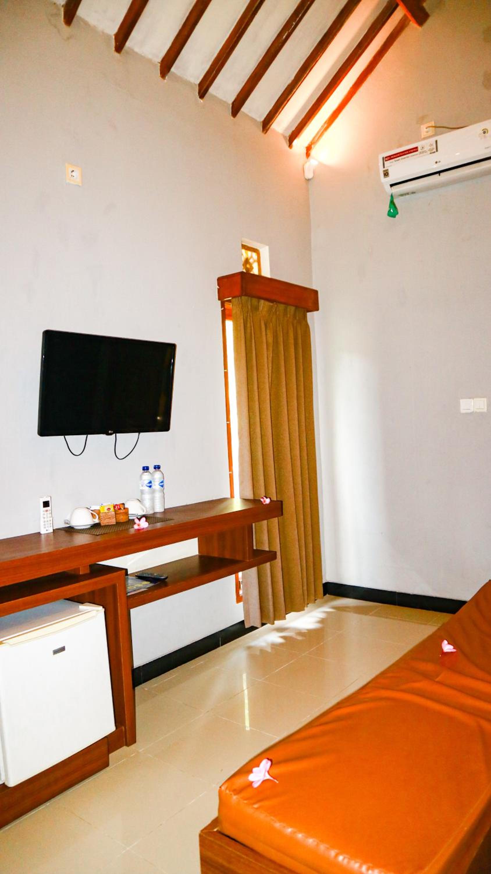 Deluxe Double Room with Sea View photo 2