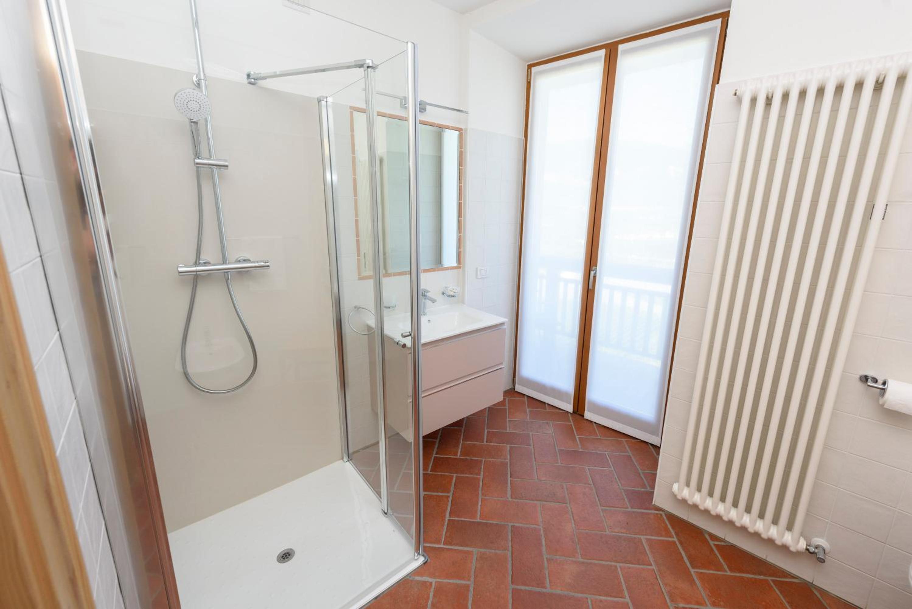 Double or Twin Room - Photo 14