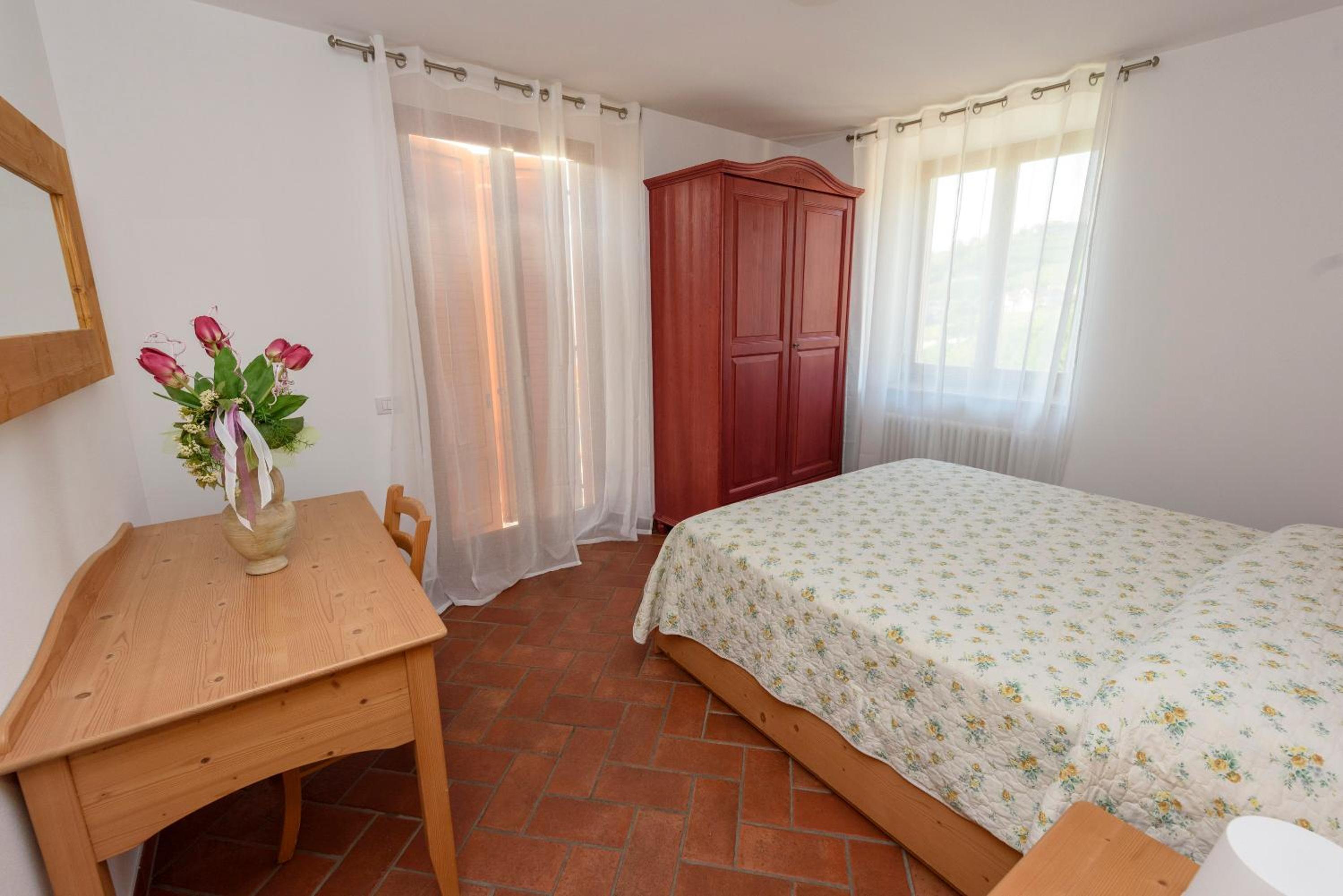 Superior Two-Bedroom Apartment - Photo 11