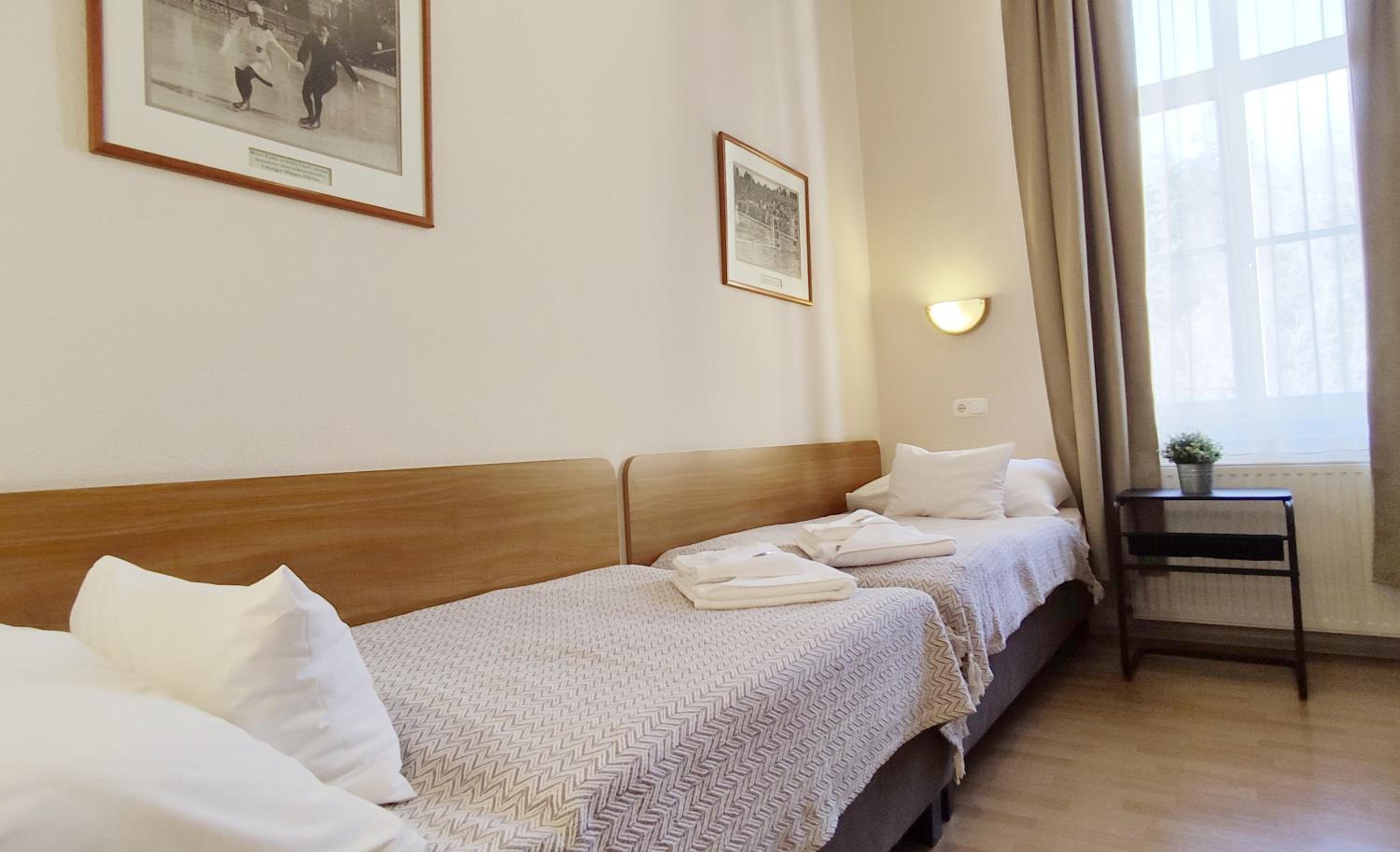 Double or Twin Room - Photo 3