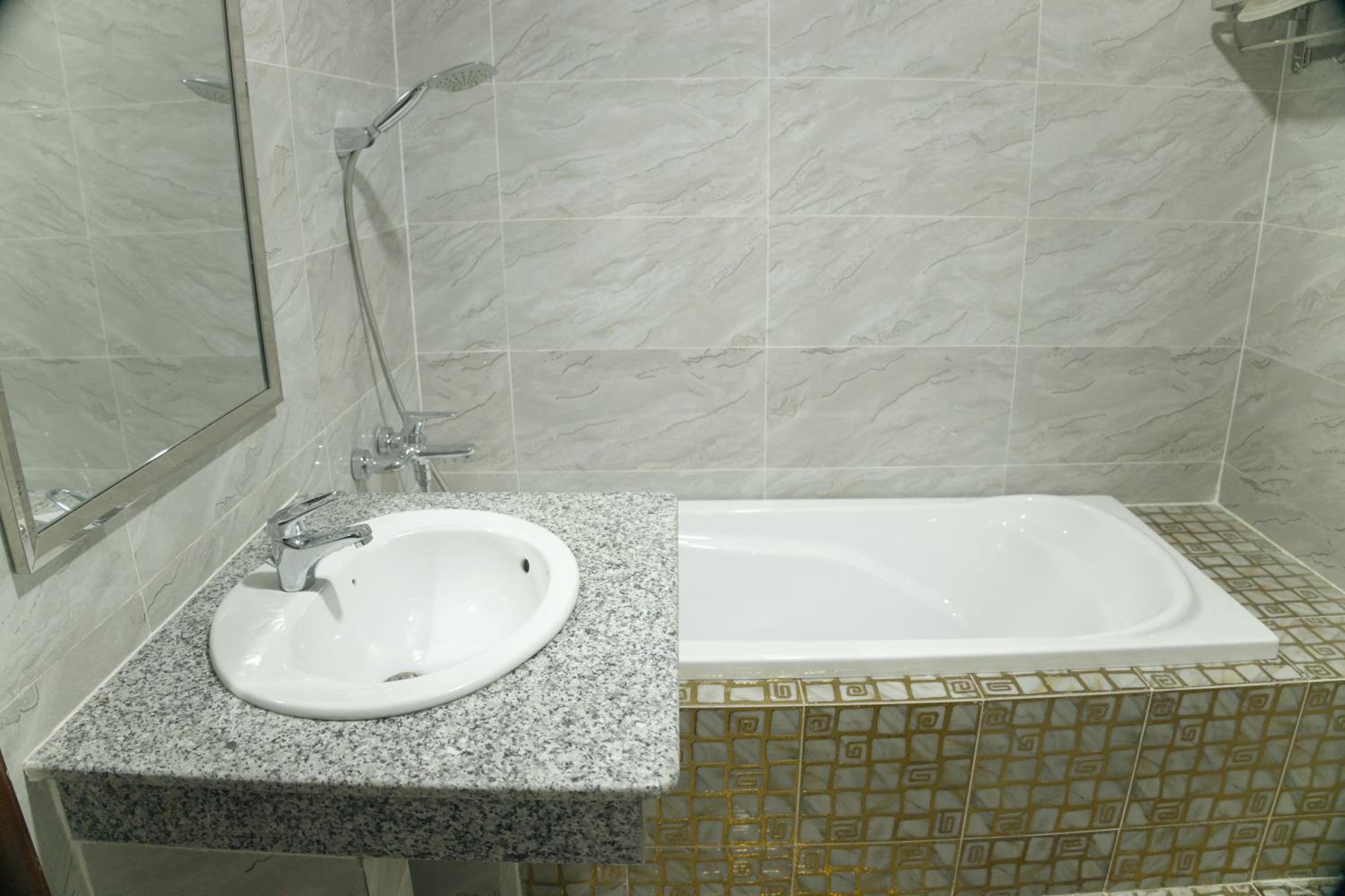Two-Bedroom Apartment - Photo 5