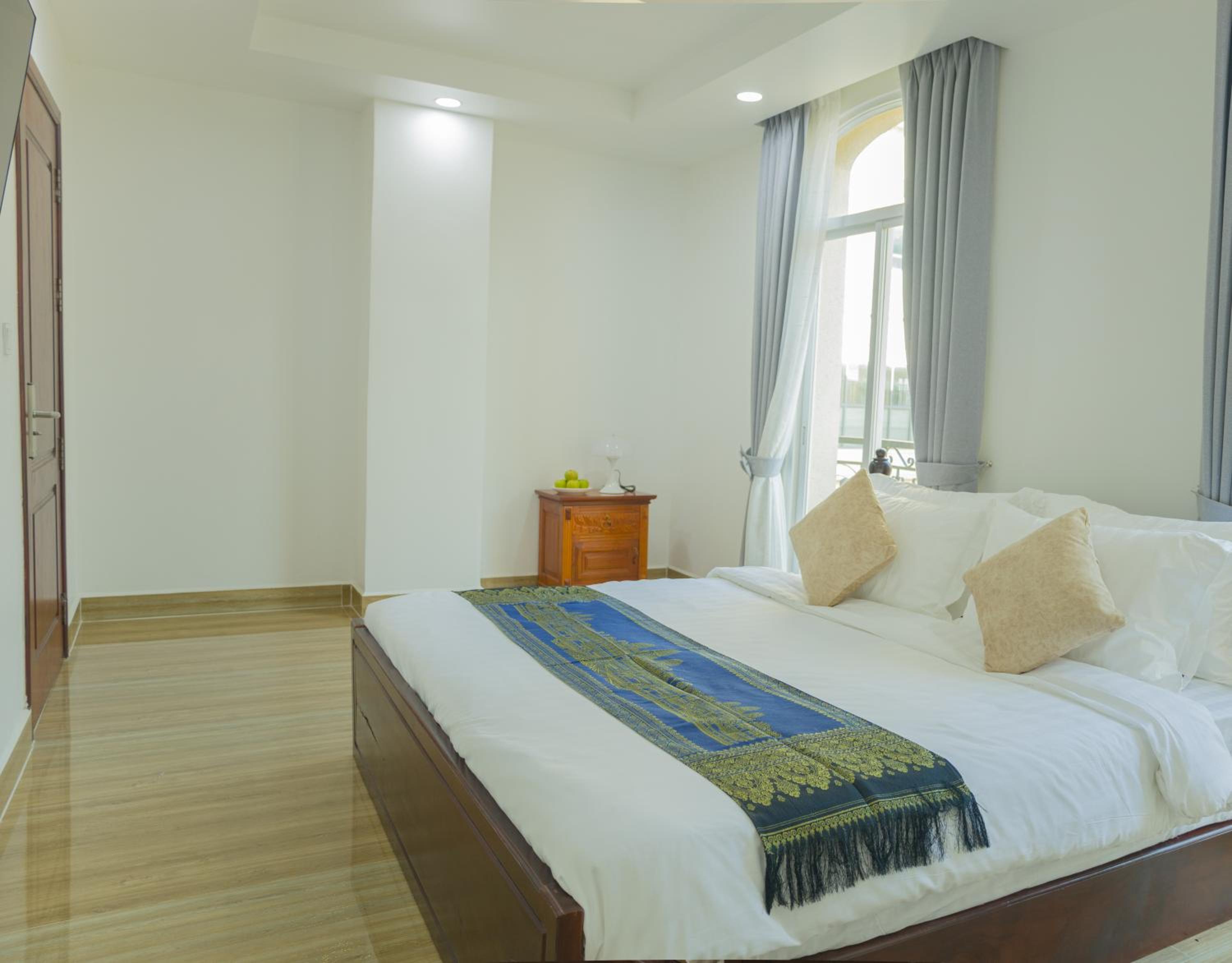 Two-Bedroom Apartment - Photo 8