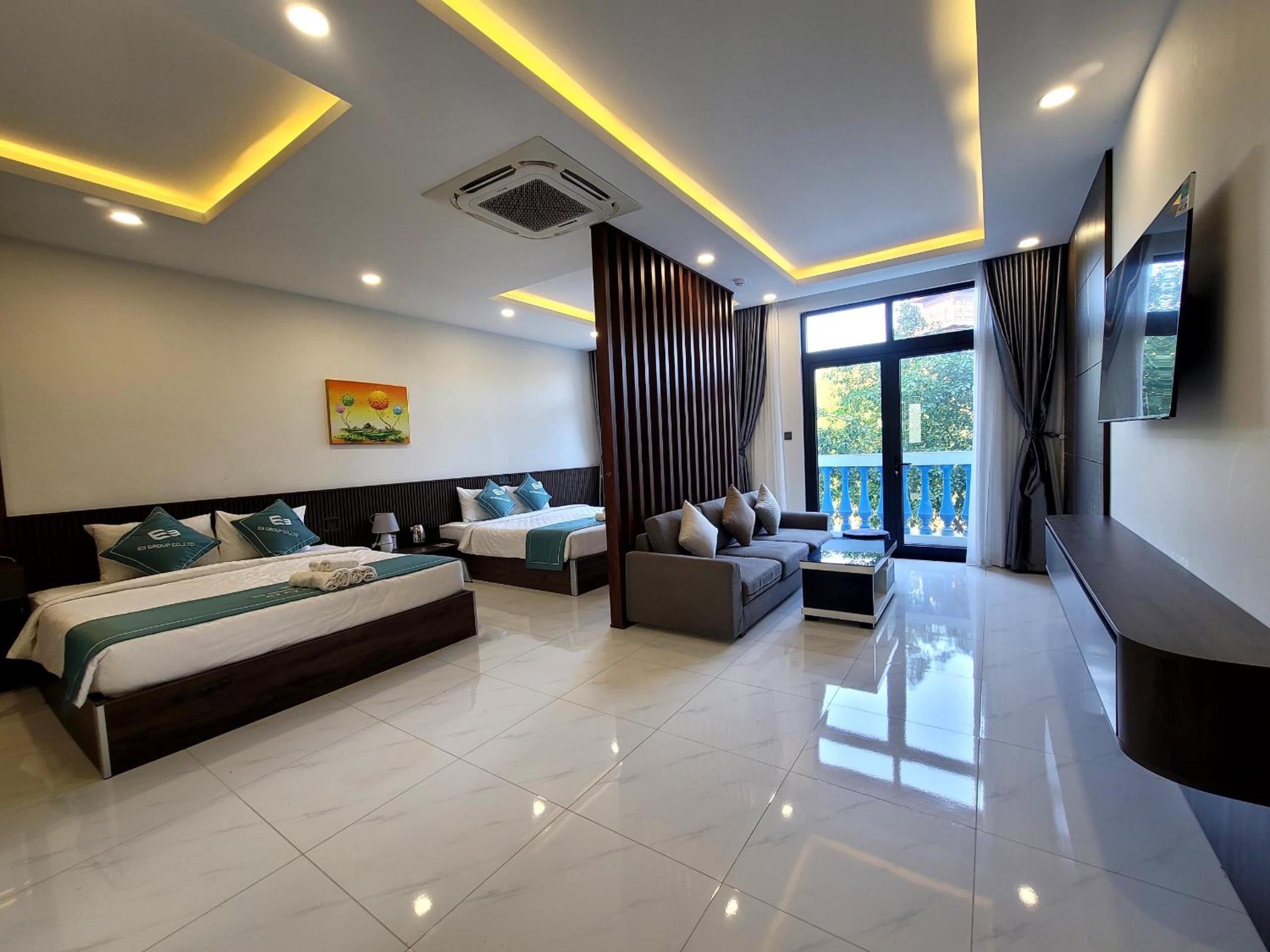 Family Suite with Balcony