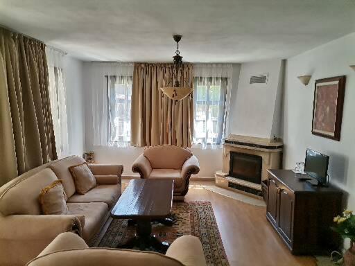 Deluxe Suite - Photo 8