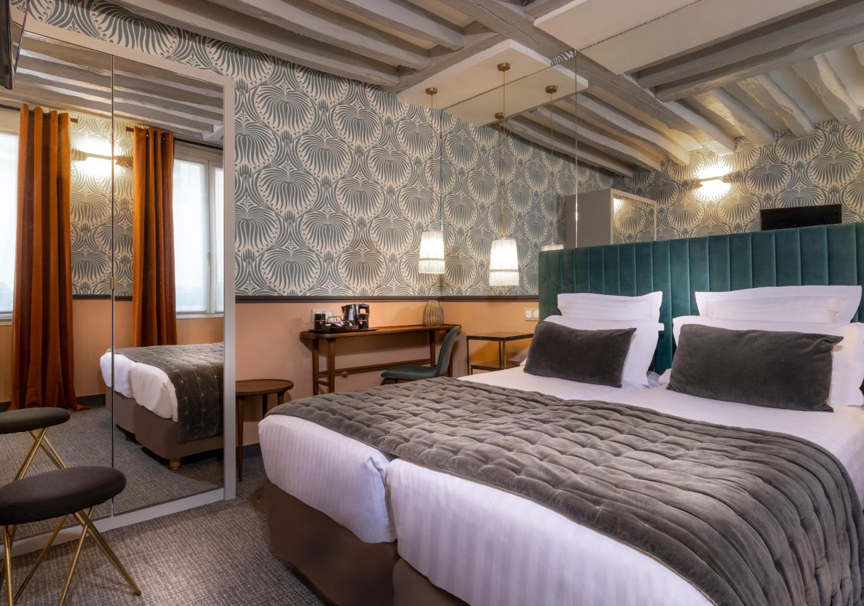 Superior Double Room photo 2