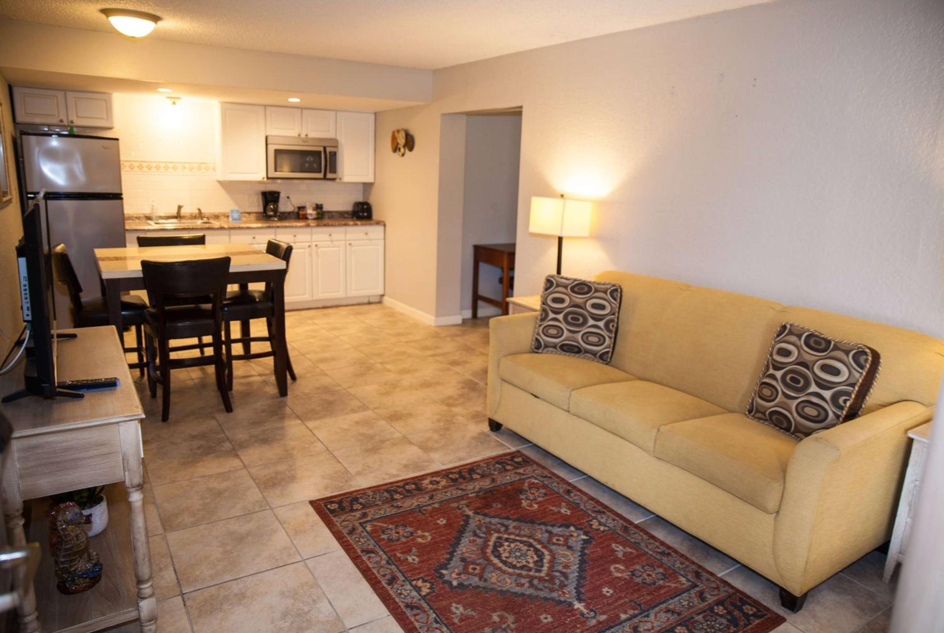 King Studio Suite with Two King Beds - Non-Smoking