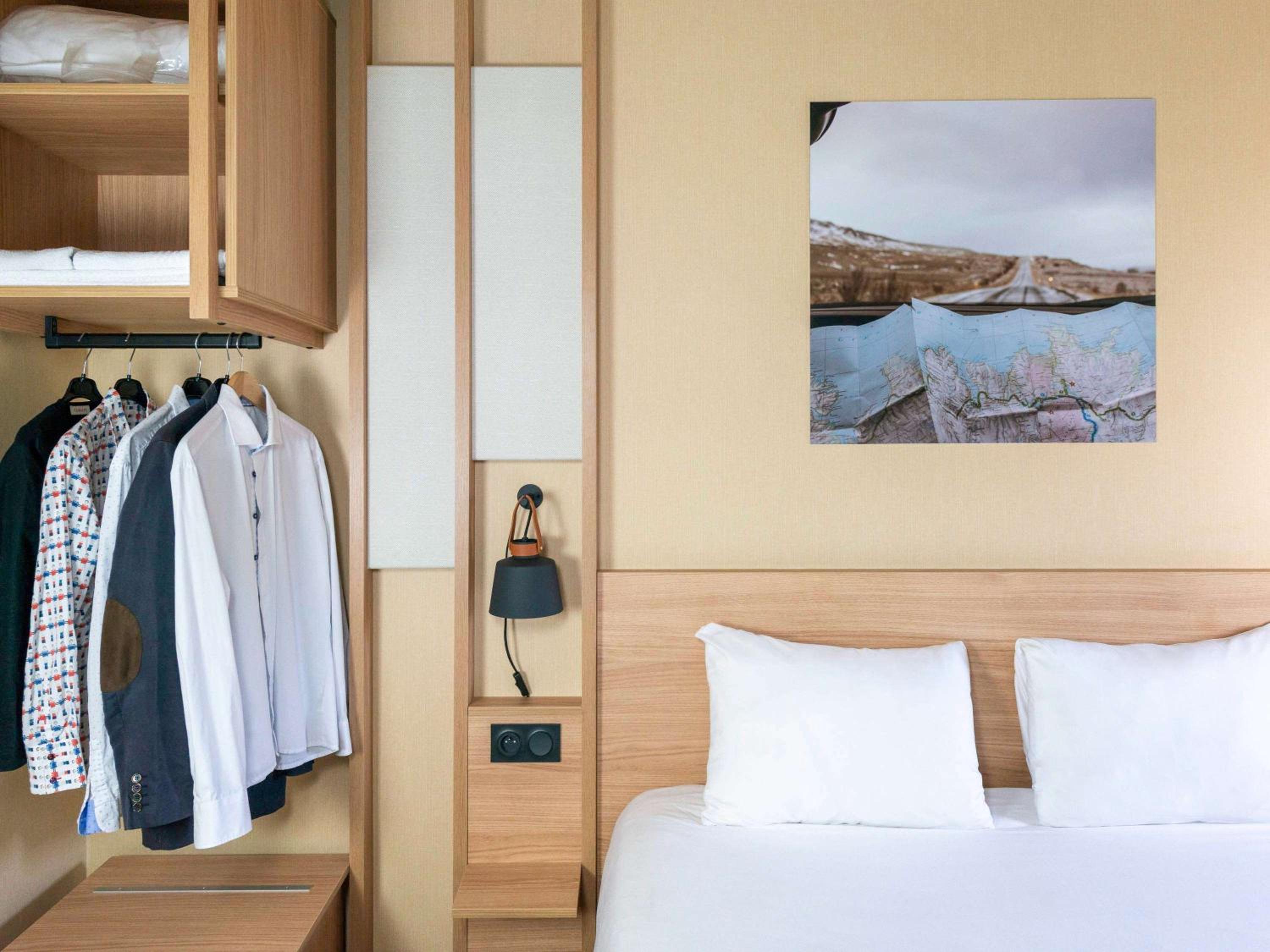 Standard Twin Room - Photo 3