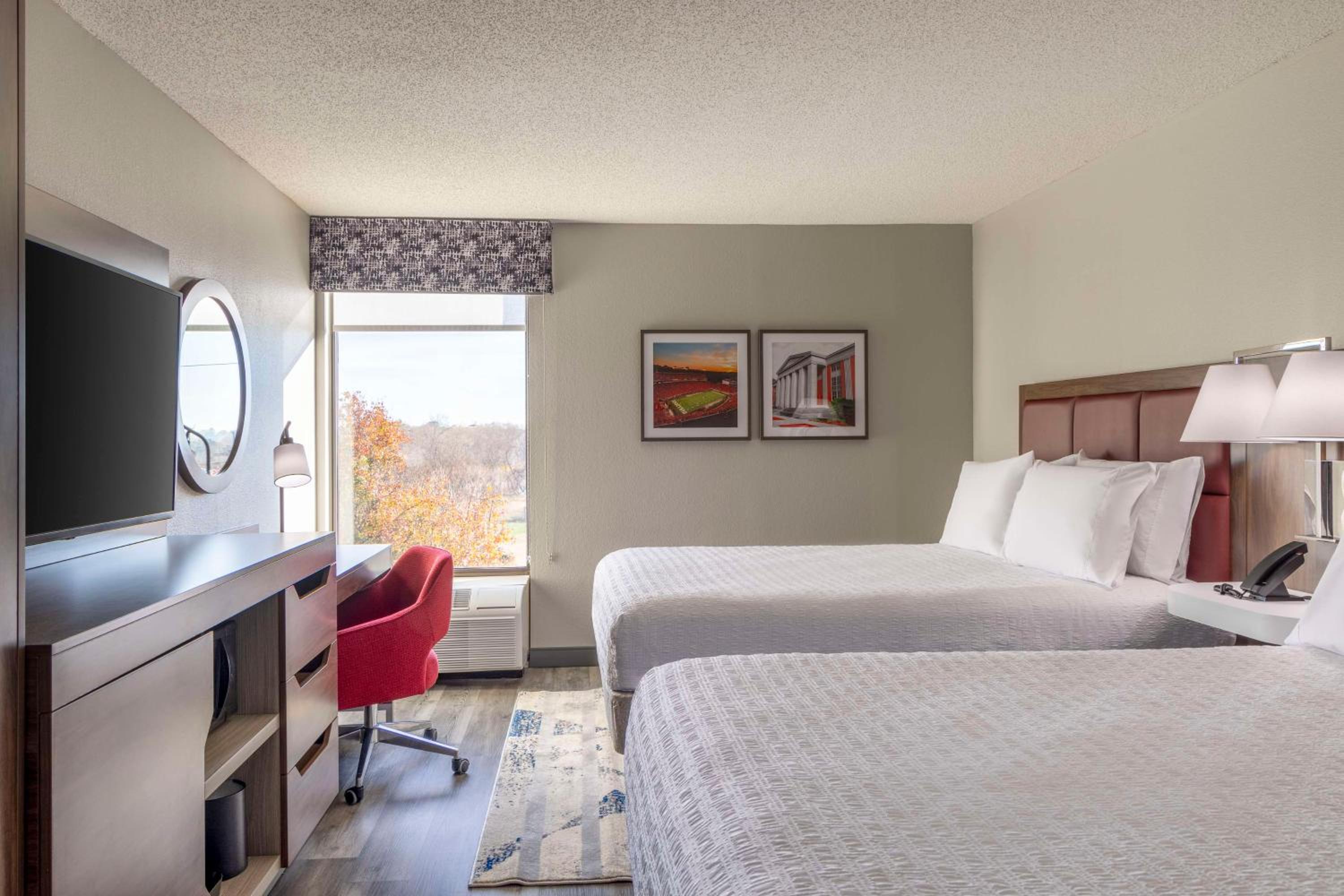 Room with Two Queen Beds - Non-Smoking - Photo 1
