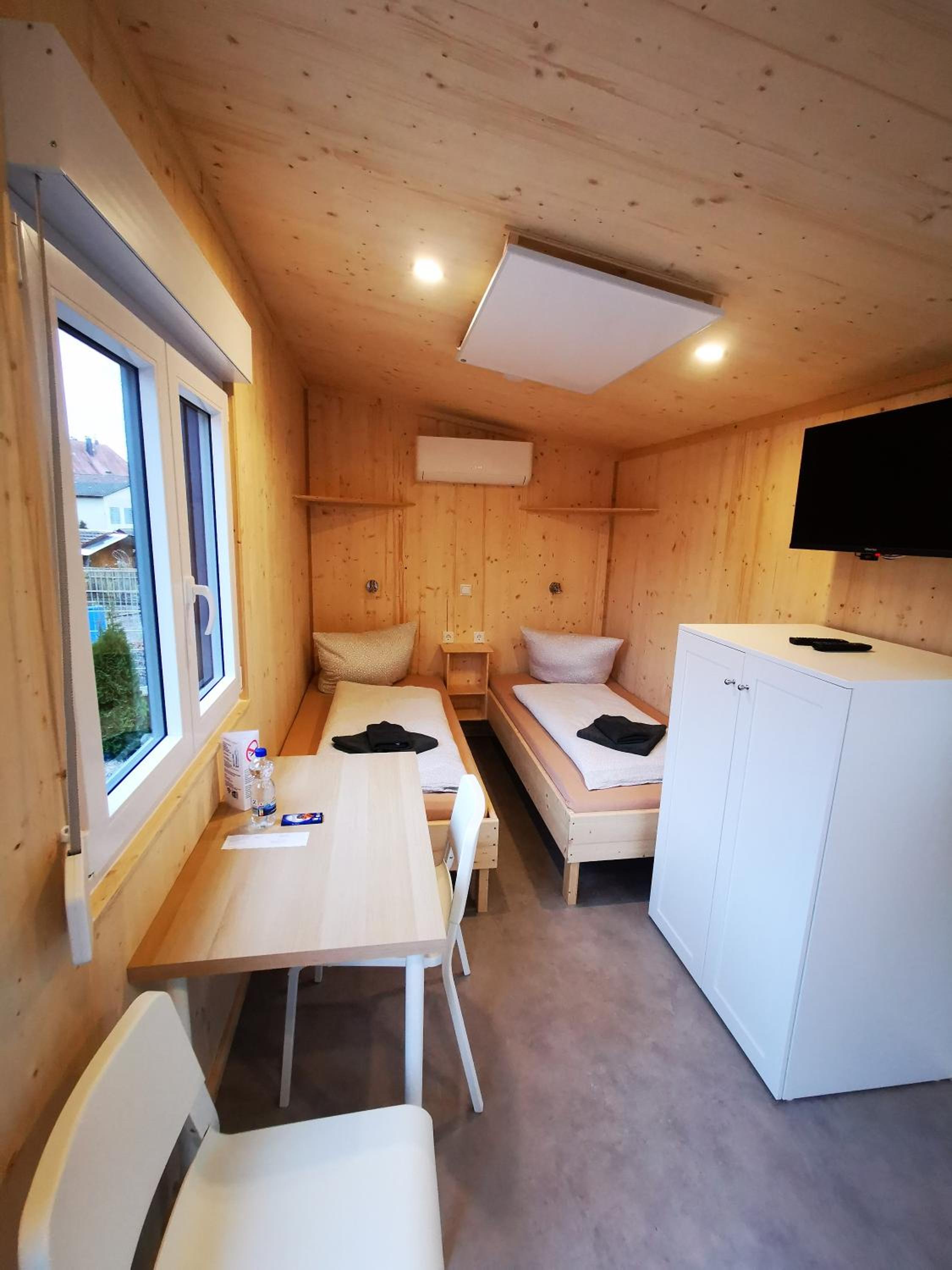Mobile Home photo 1