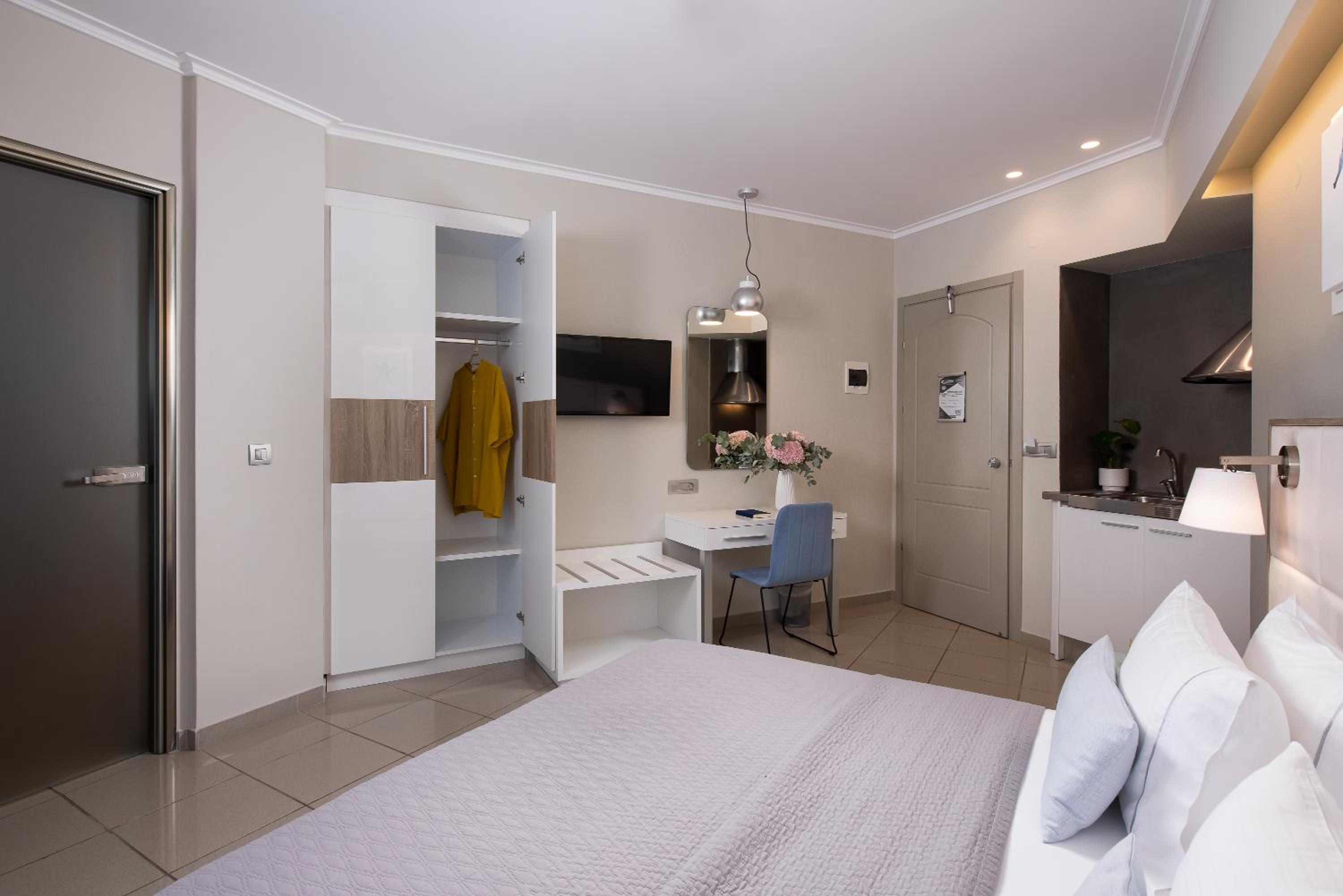 Double Room photo 3