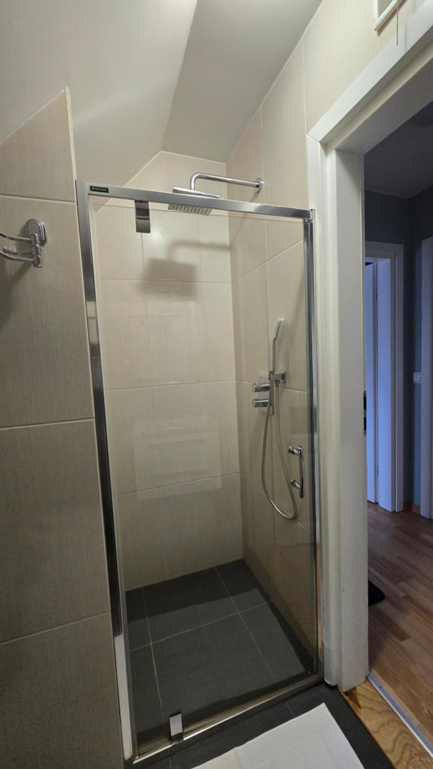 Apartment with Kitchenette and Balcony - Photo 23