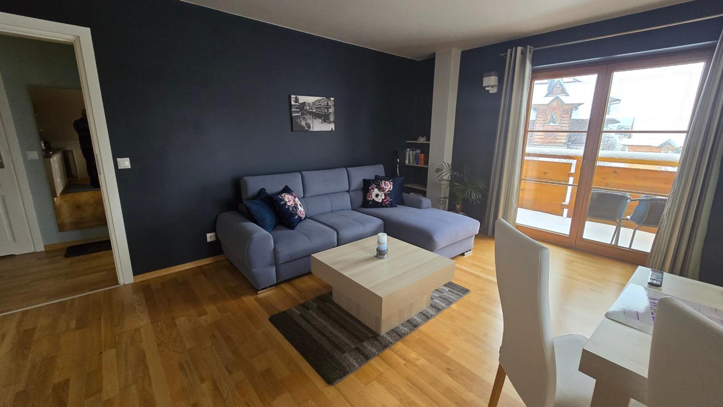 Apartment with Kitchenette and Balcony - Photo 25