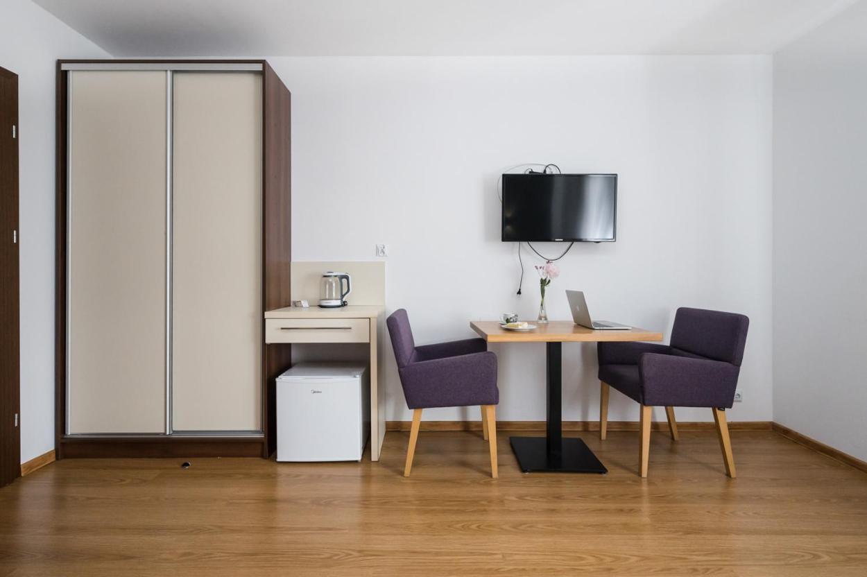 Budget Double Room - Photo 1