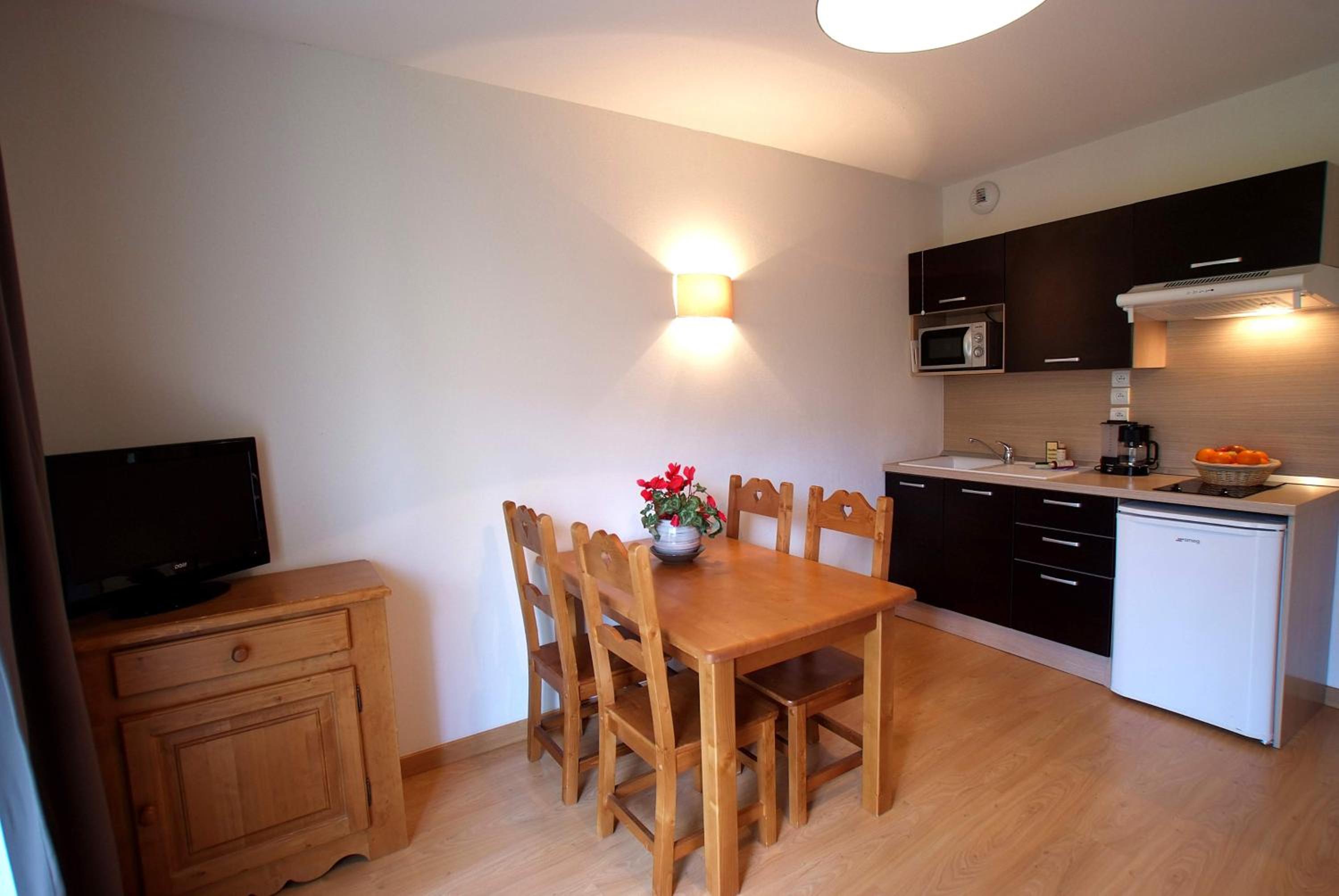 2-Room Apartment (4 Adults) - Photo 4