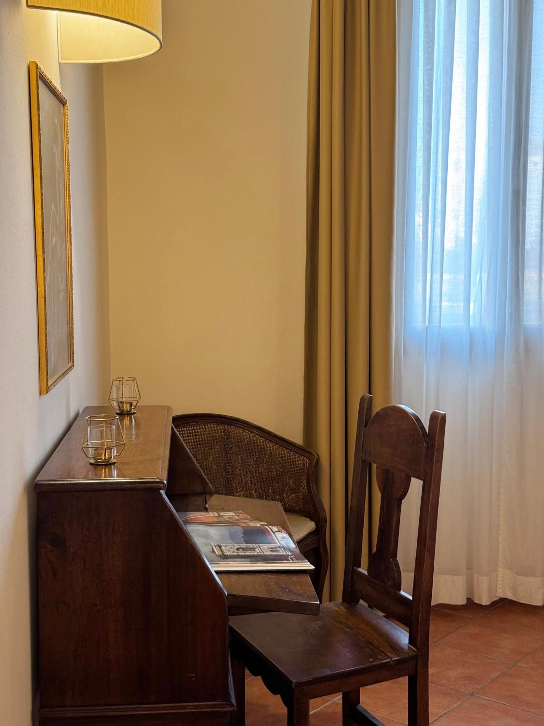 Deluxe Double Room photo 3