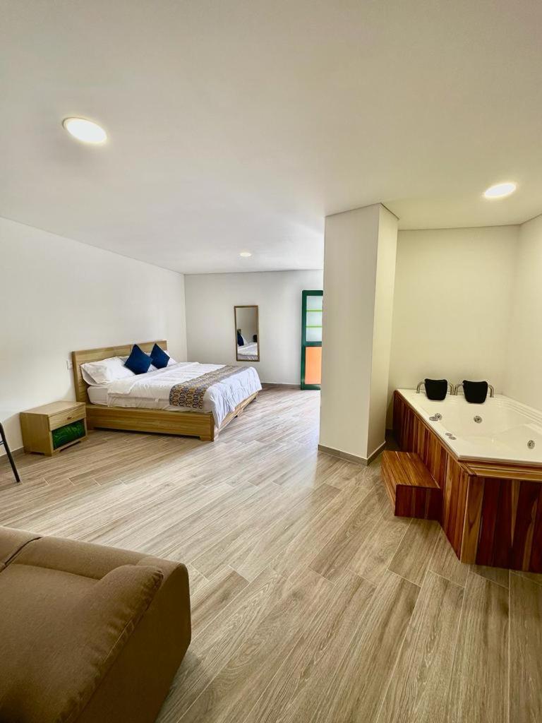 Suite photo 1