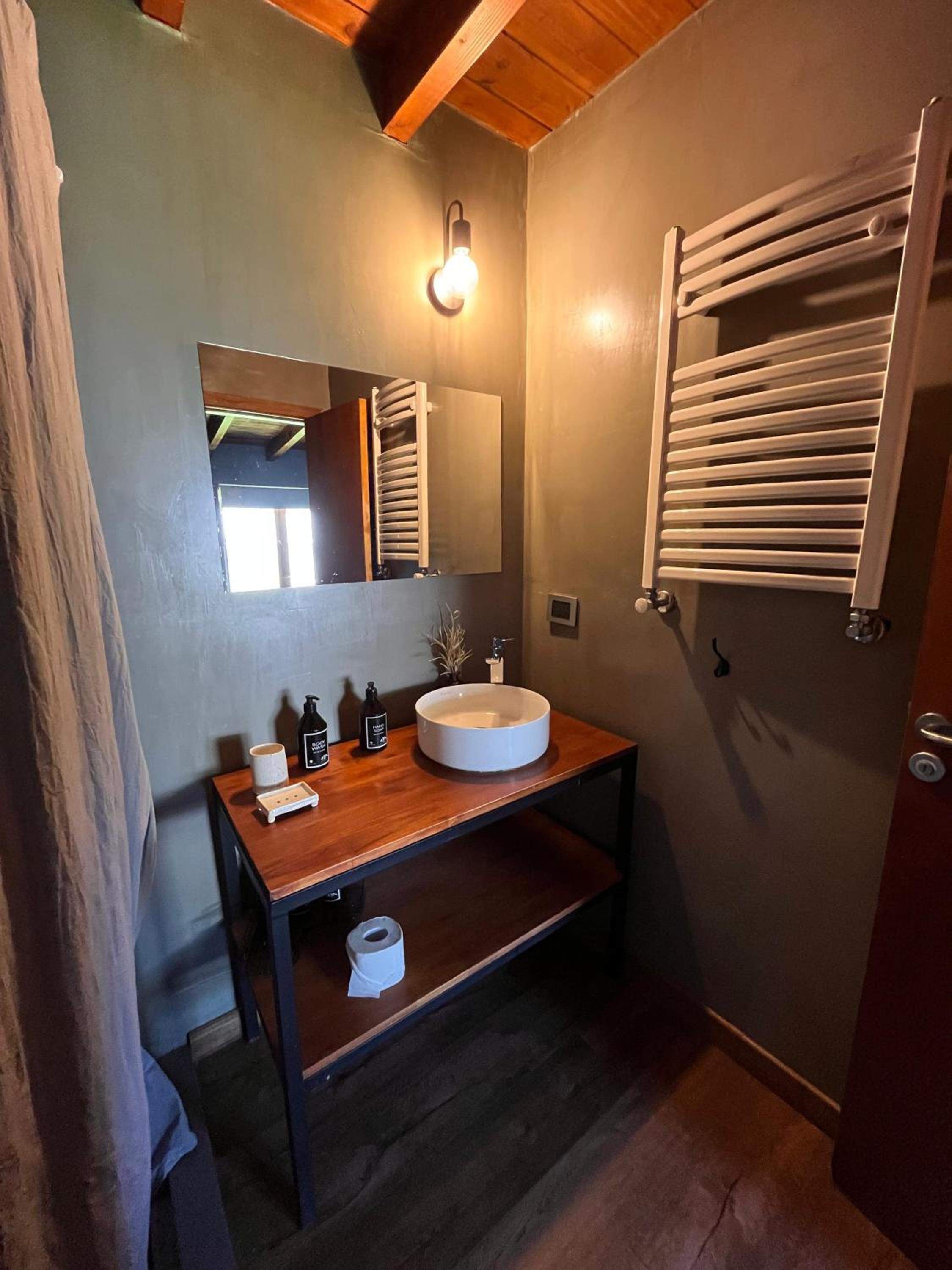 Double or Twin Room with Mountain View photo 3