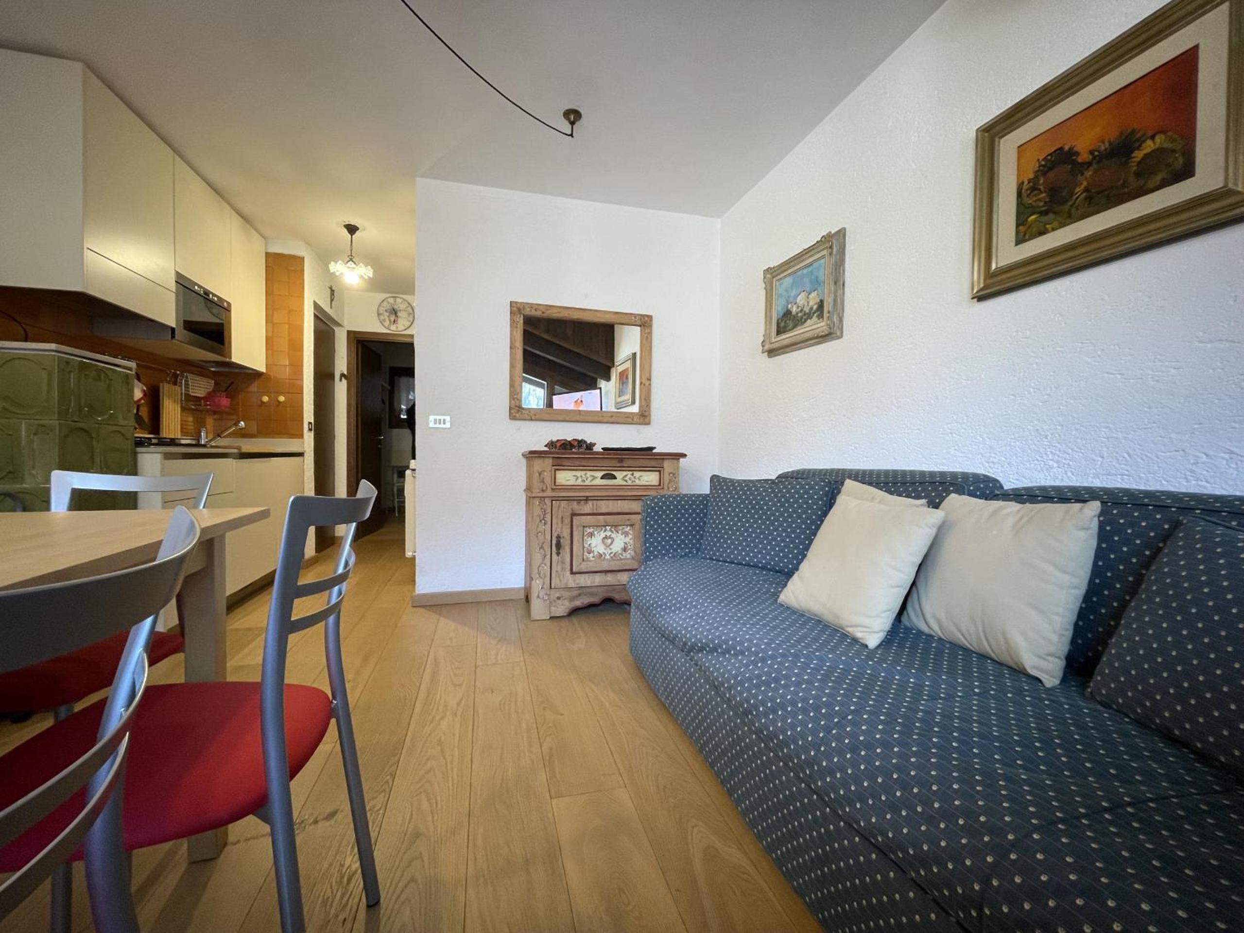 One-Bedroom Apartment photo 1