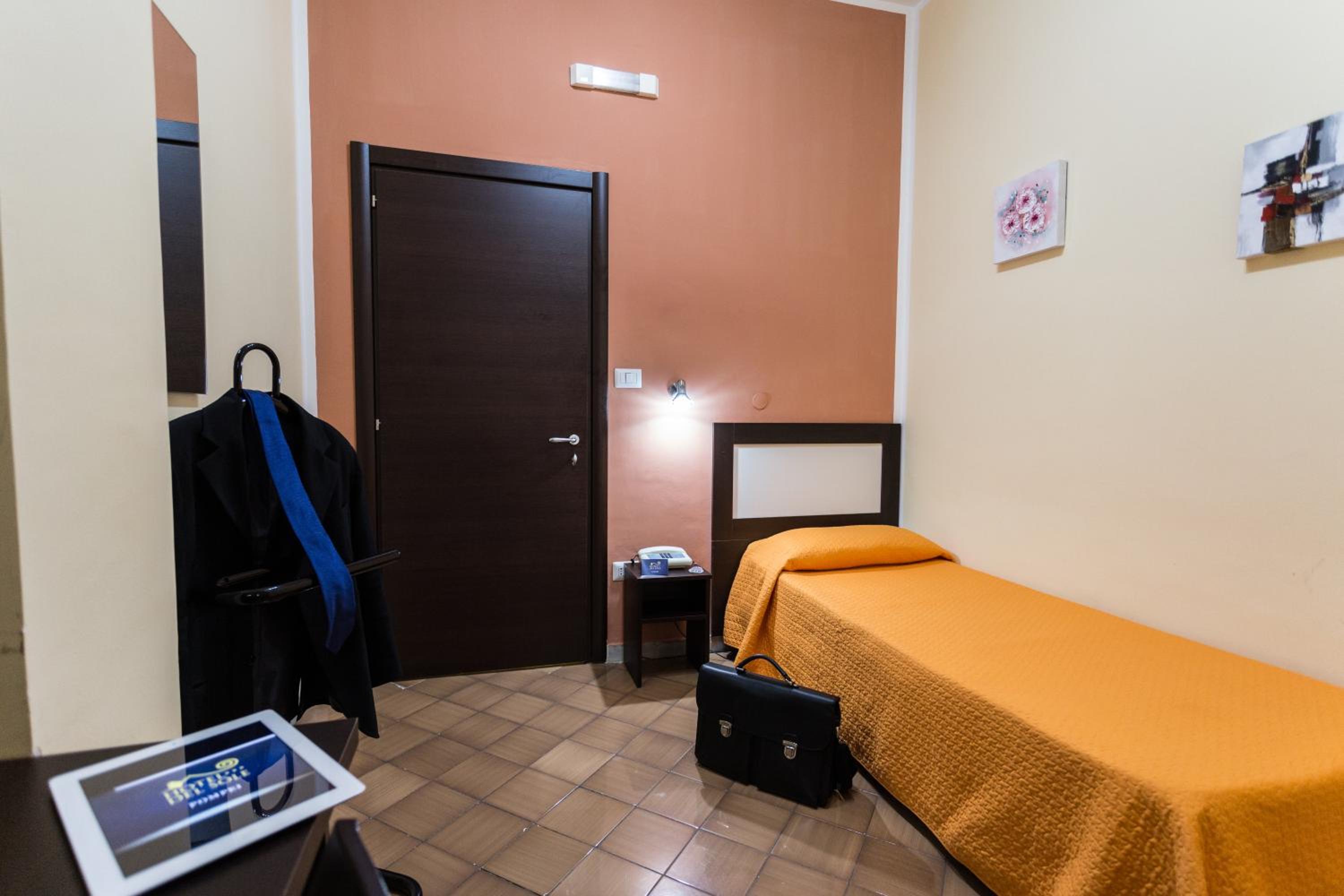 Single Room photo 1