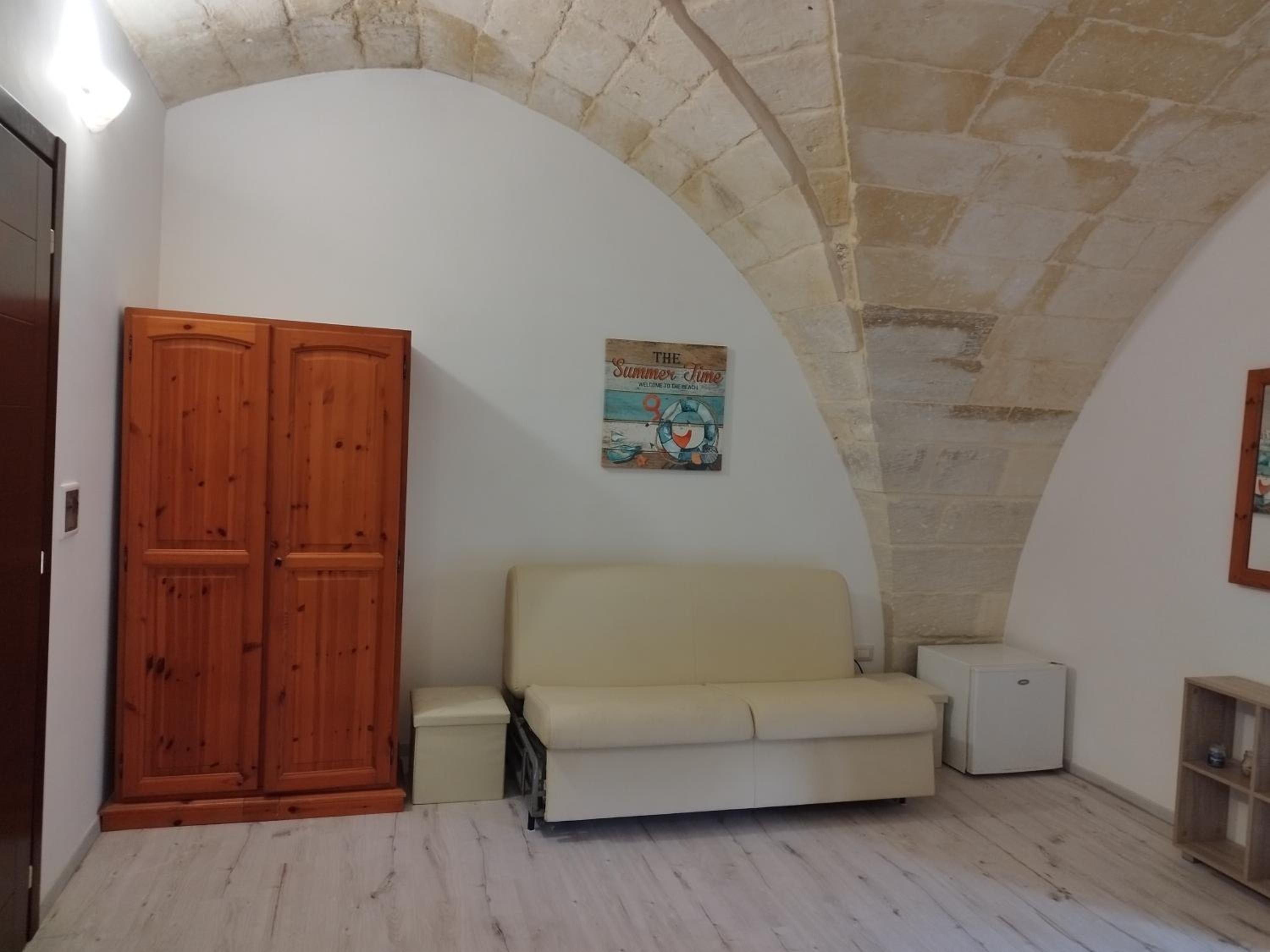 Double or Twin Room - Photo 7