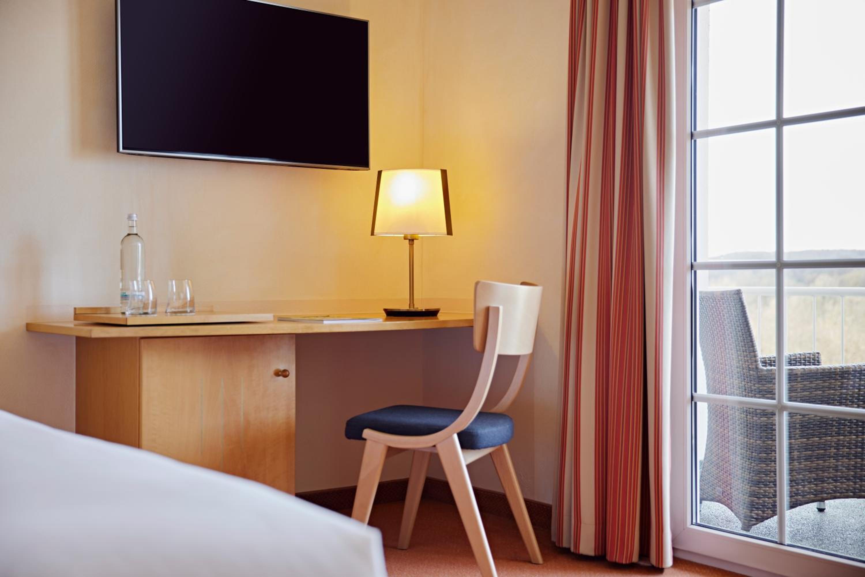 King Room With Balcony photo 2
