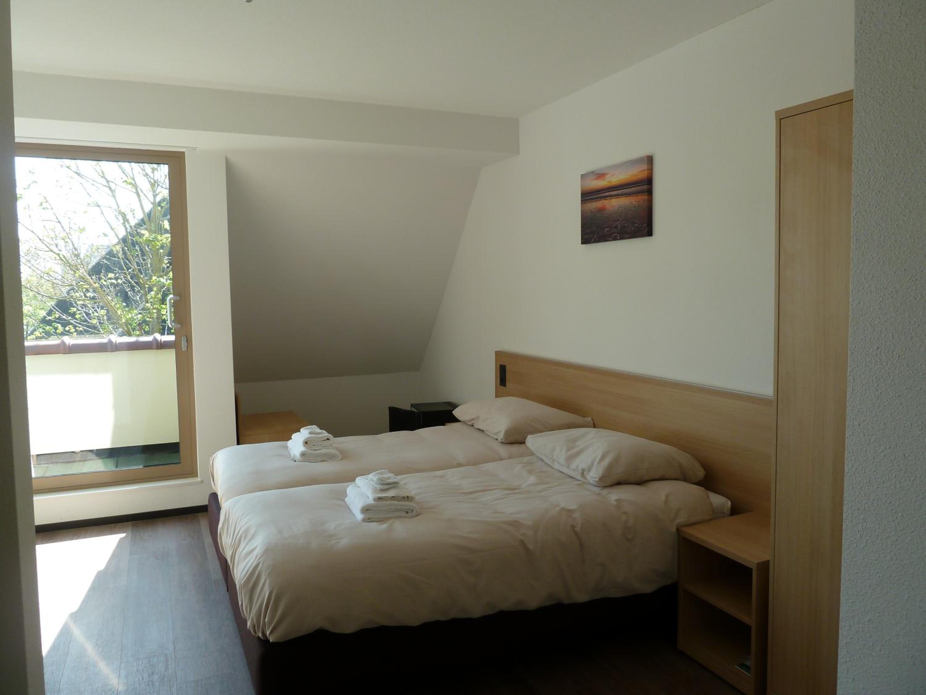 Classic Double Room with Balcony photo 3