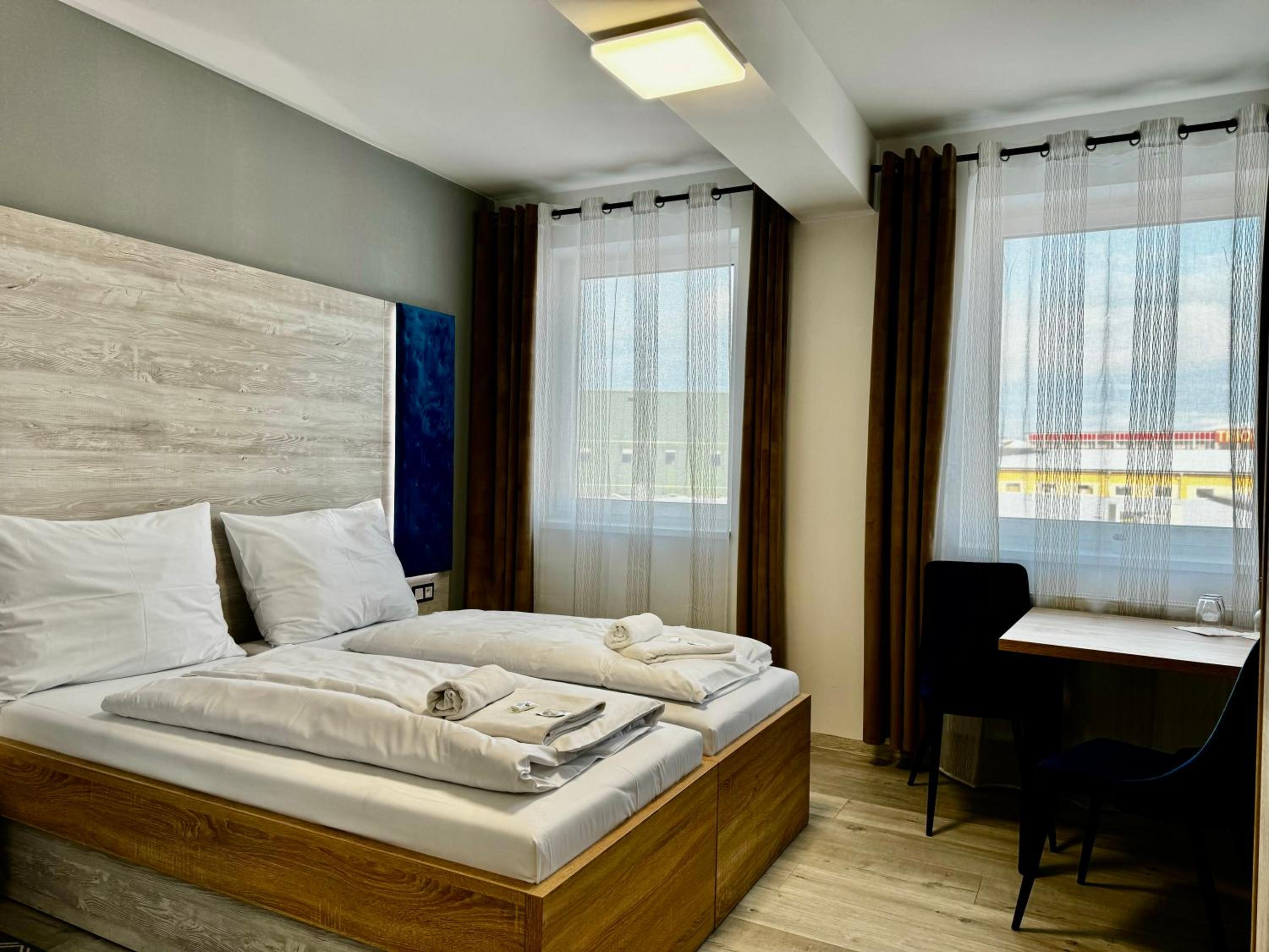 Double Room with Private Bathroom photo 3