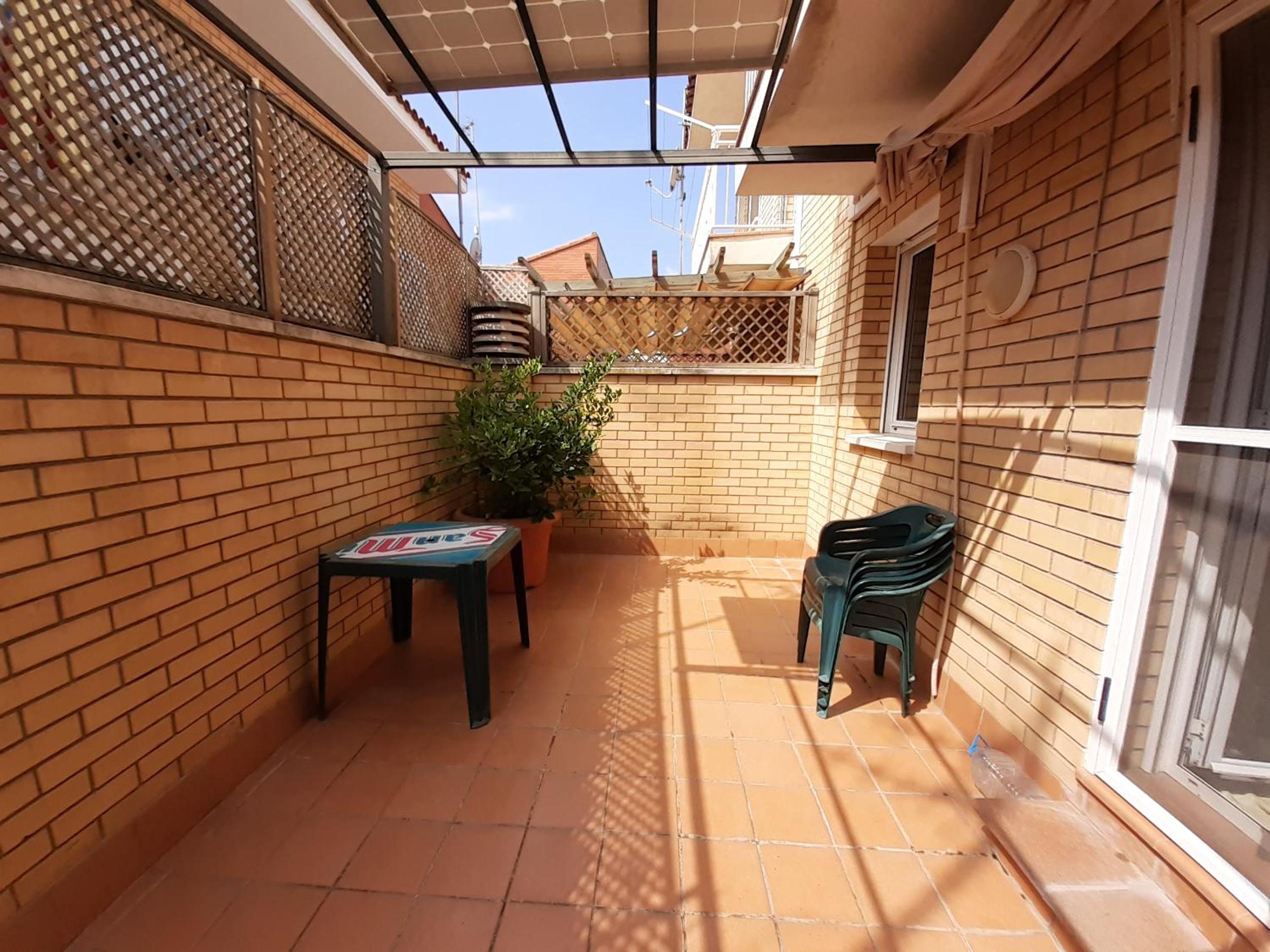 Three-Bedroom House - Photo 8