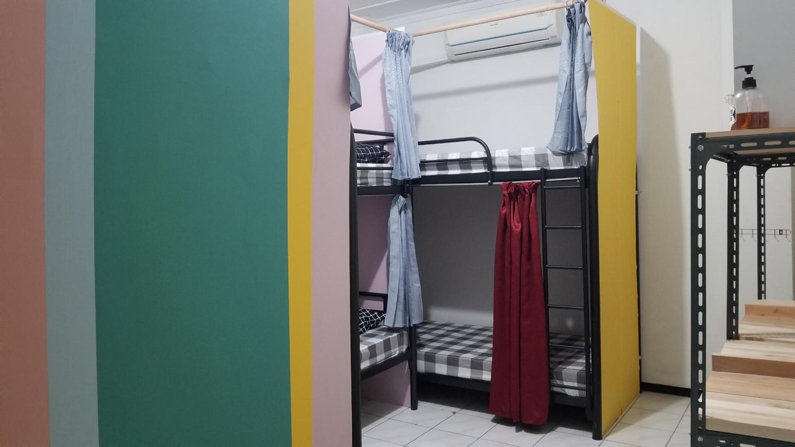 Bed in 6-Bed Mixed Dormitory Room