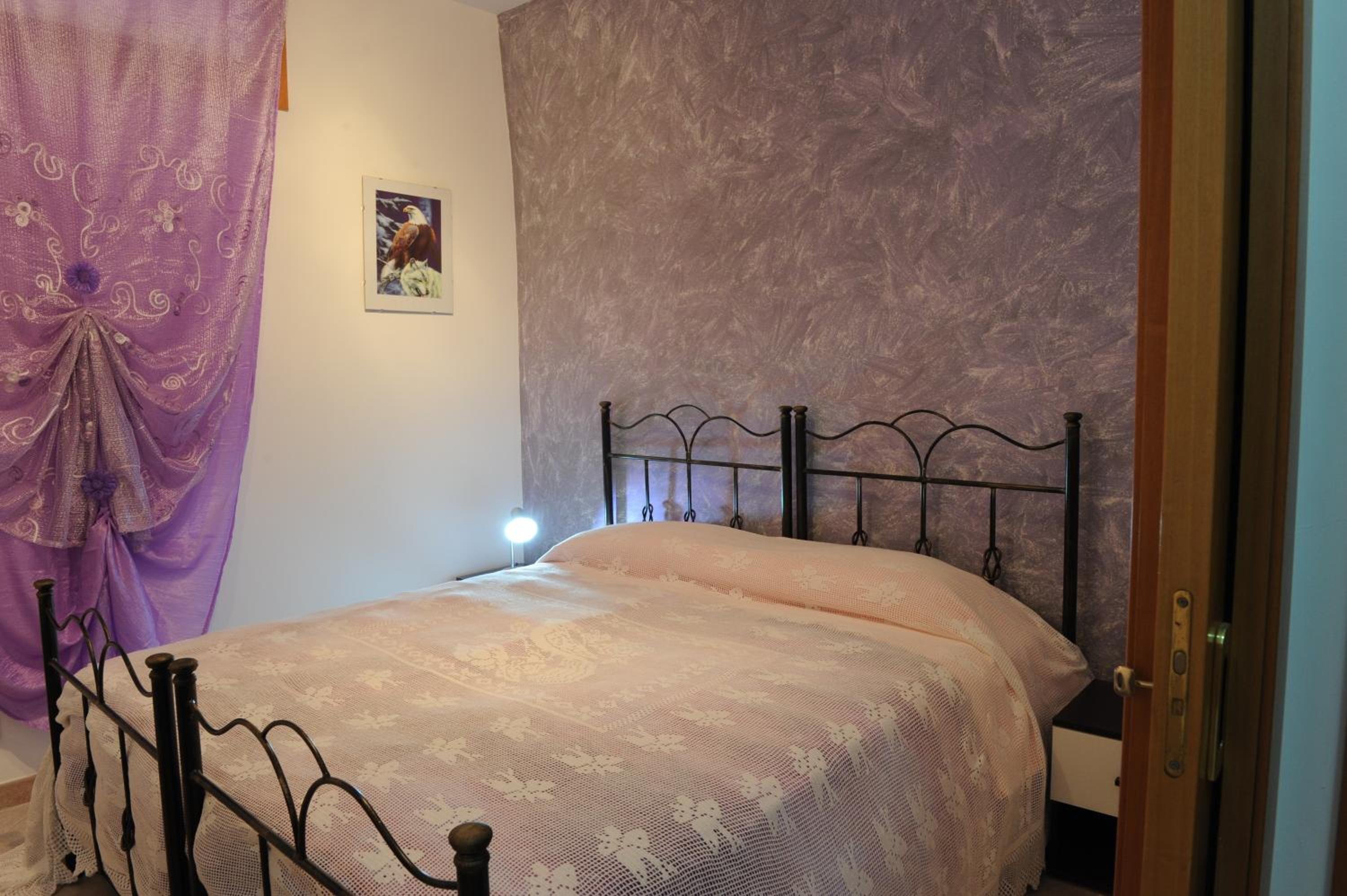 Double Room With Shared Bathroom photo 3