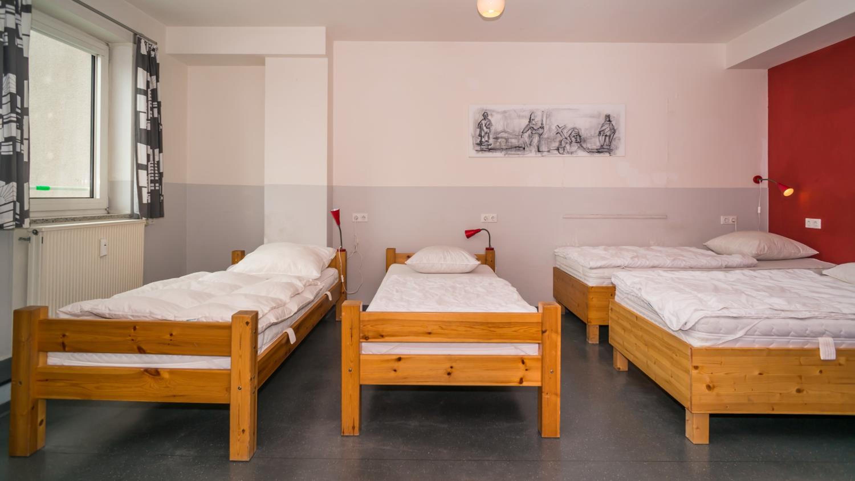 Bed in 4-Bed Female Dormitory Room photo 1