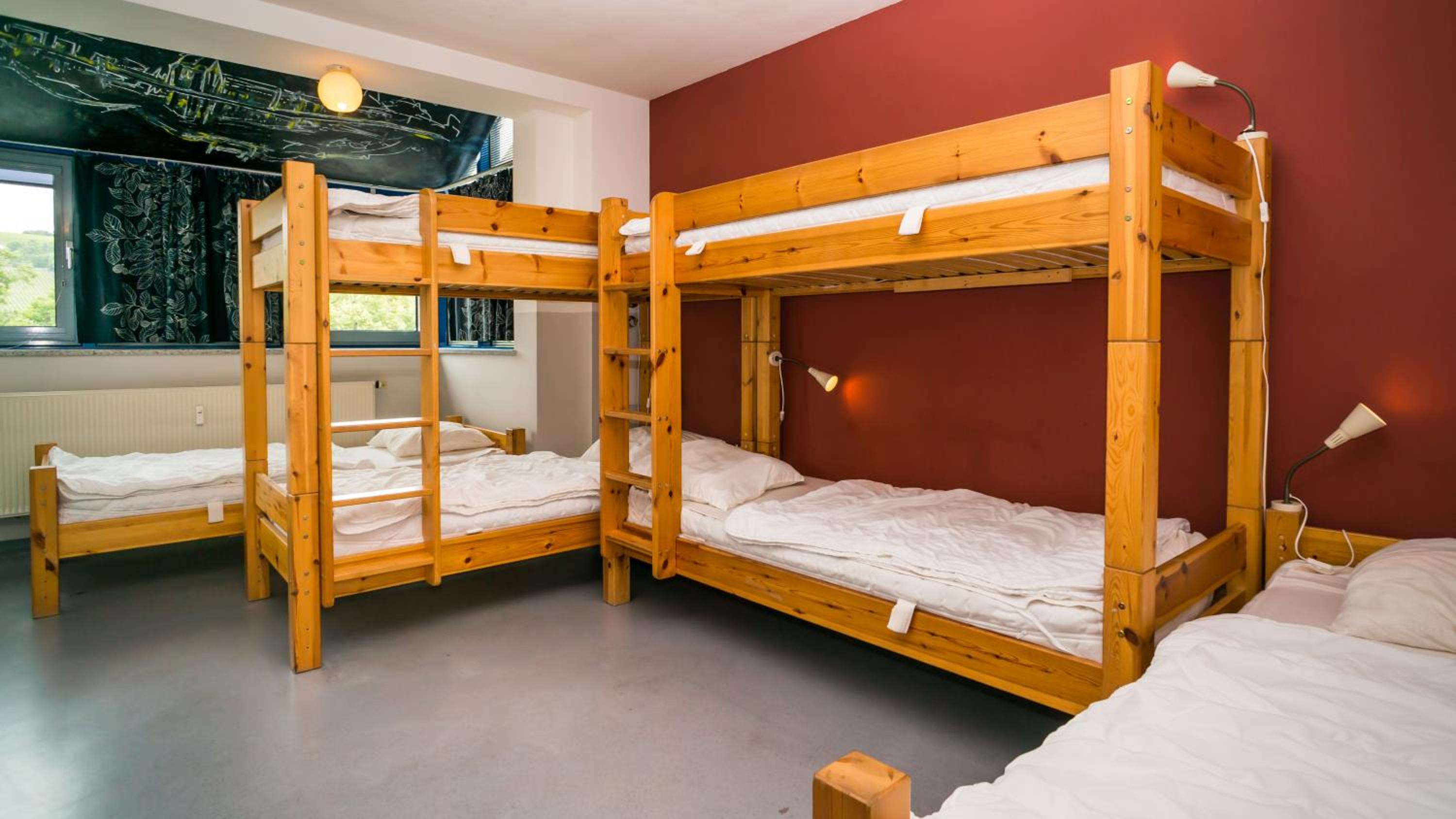 6-Bed Room photo 1