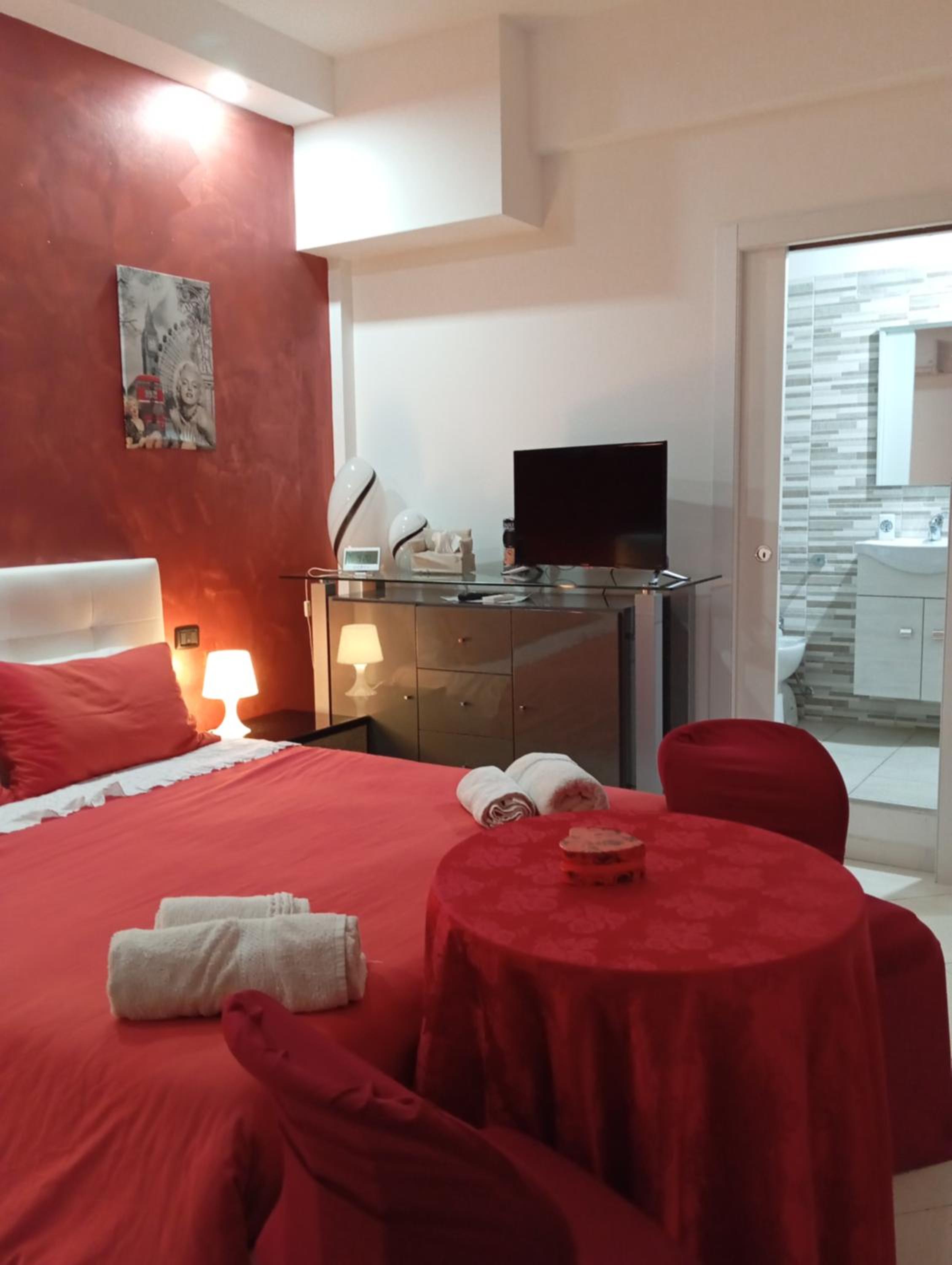 Triple Room with Private Bathroom - Photo 3