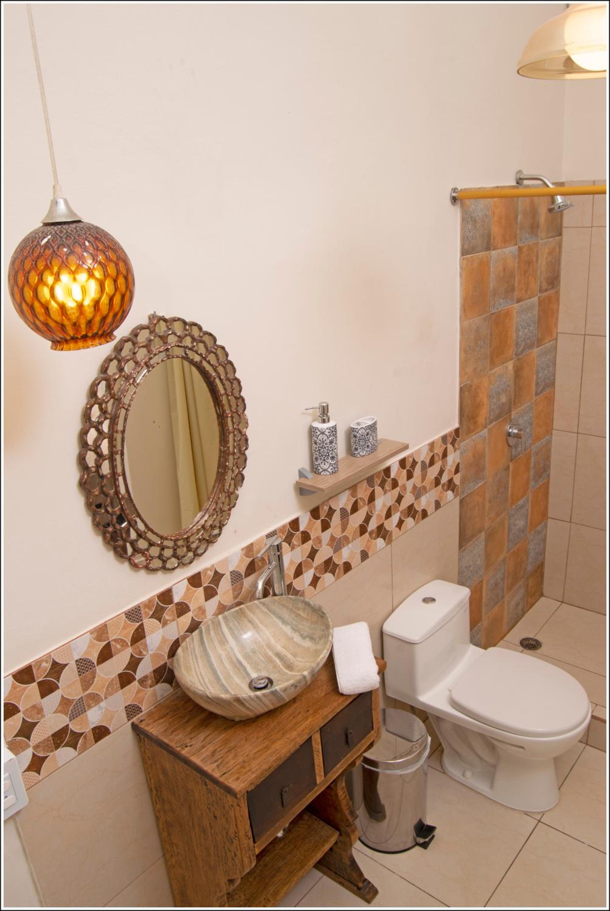 Double or Twin Room with Private Bathroom photo 2