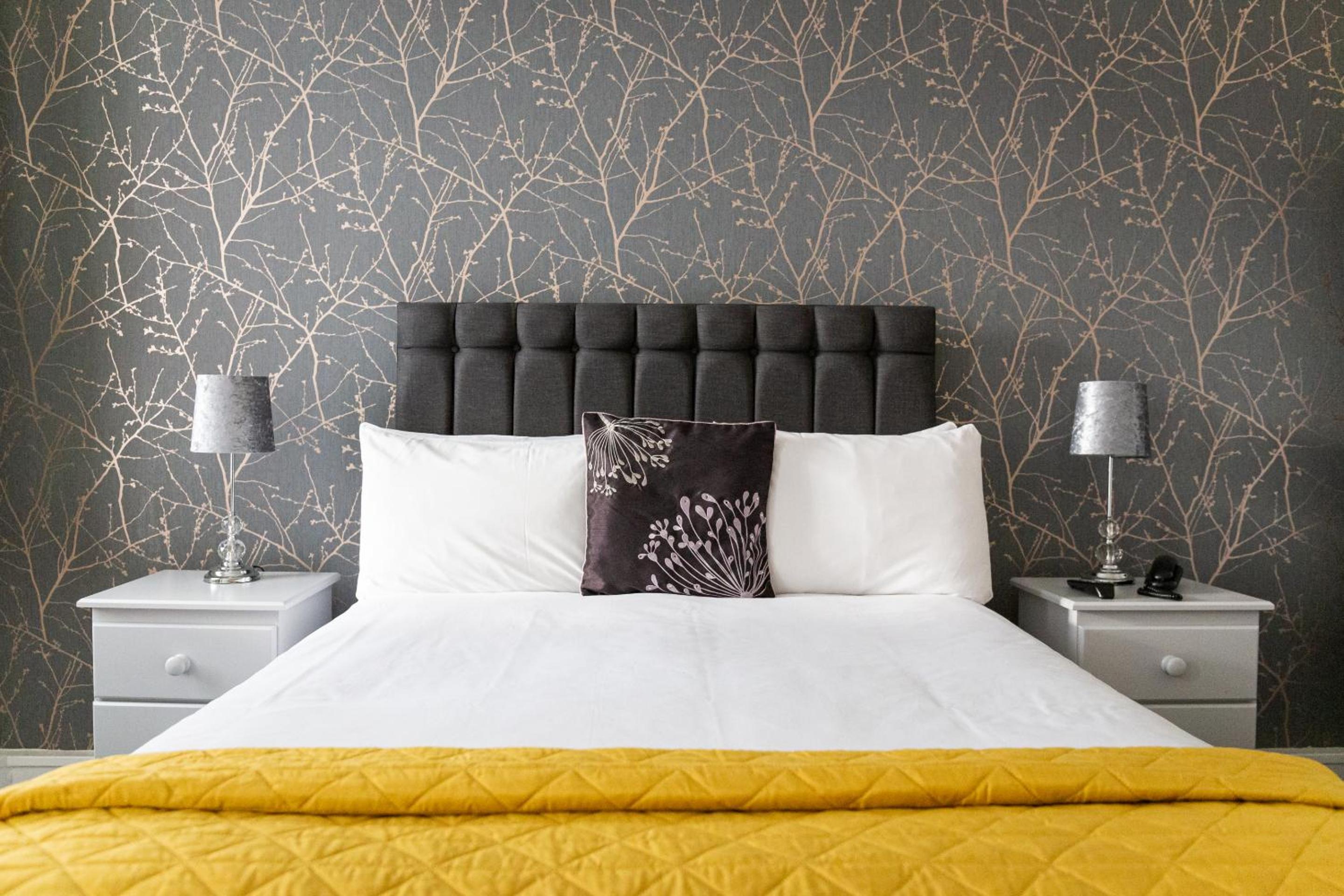 Standard Double Room - Photo 17