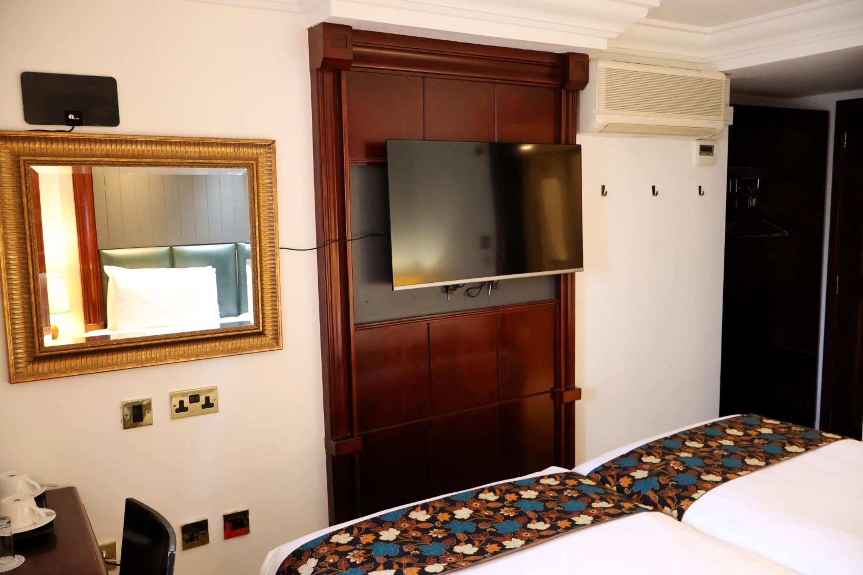 Superior Twin Room photo 1