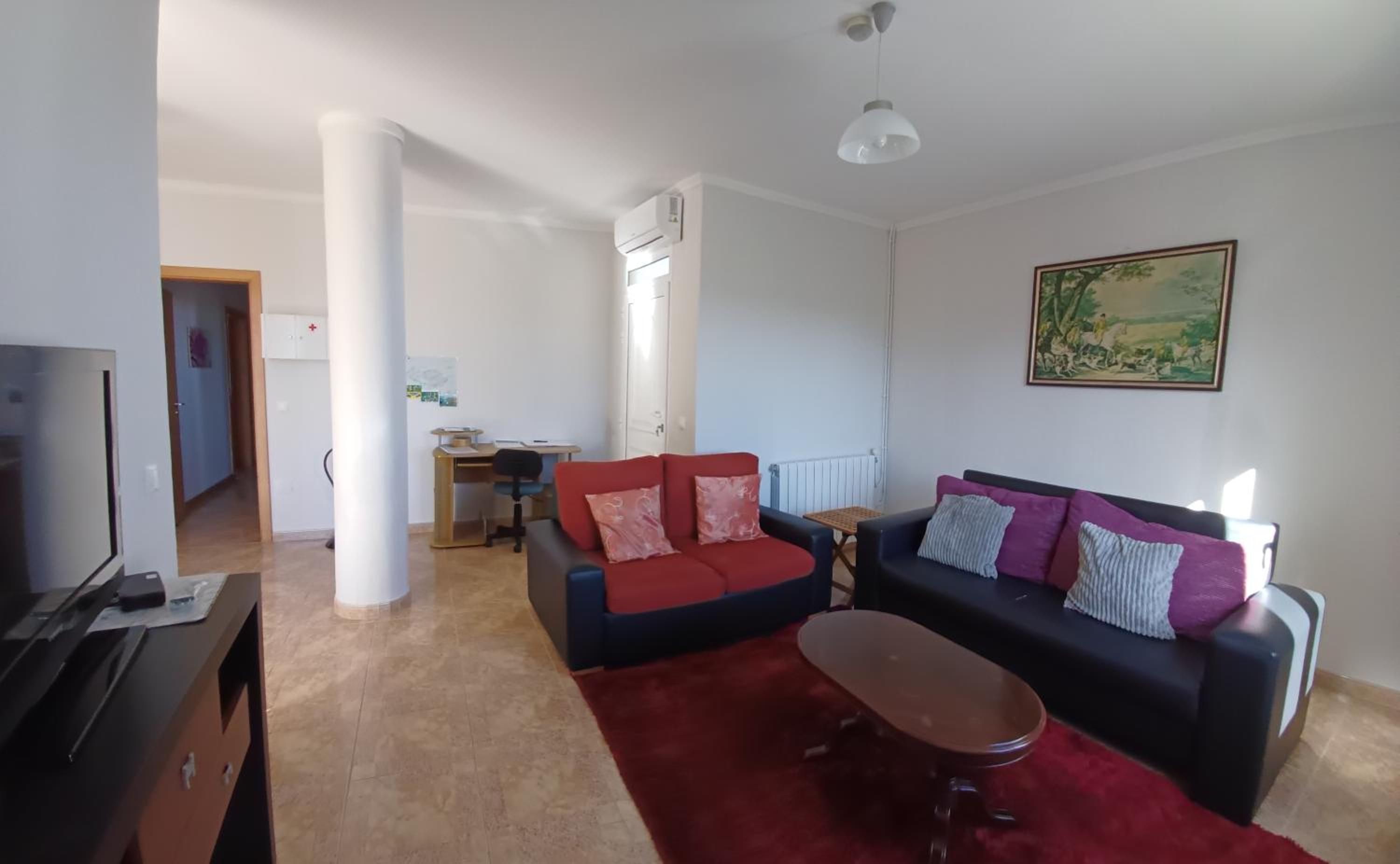 Apartment with Balcony - Photo 5