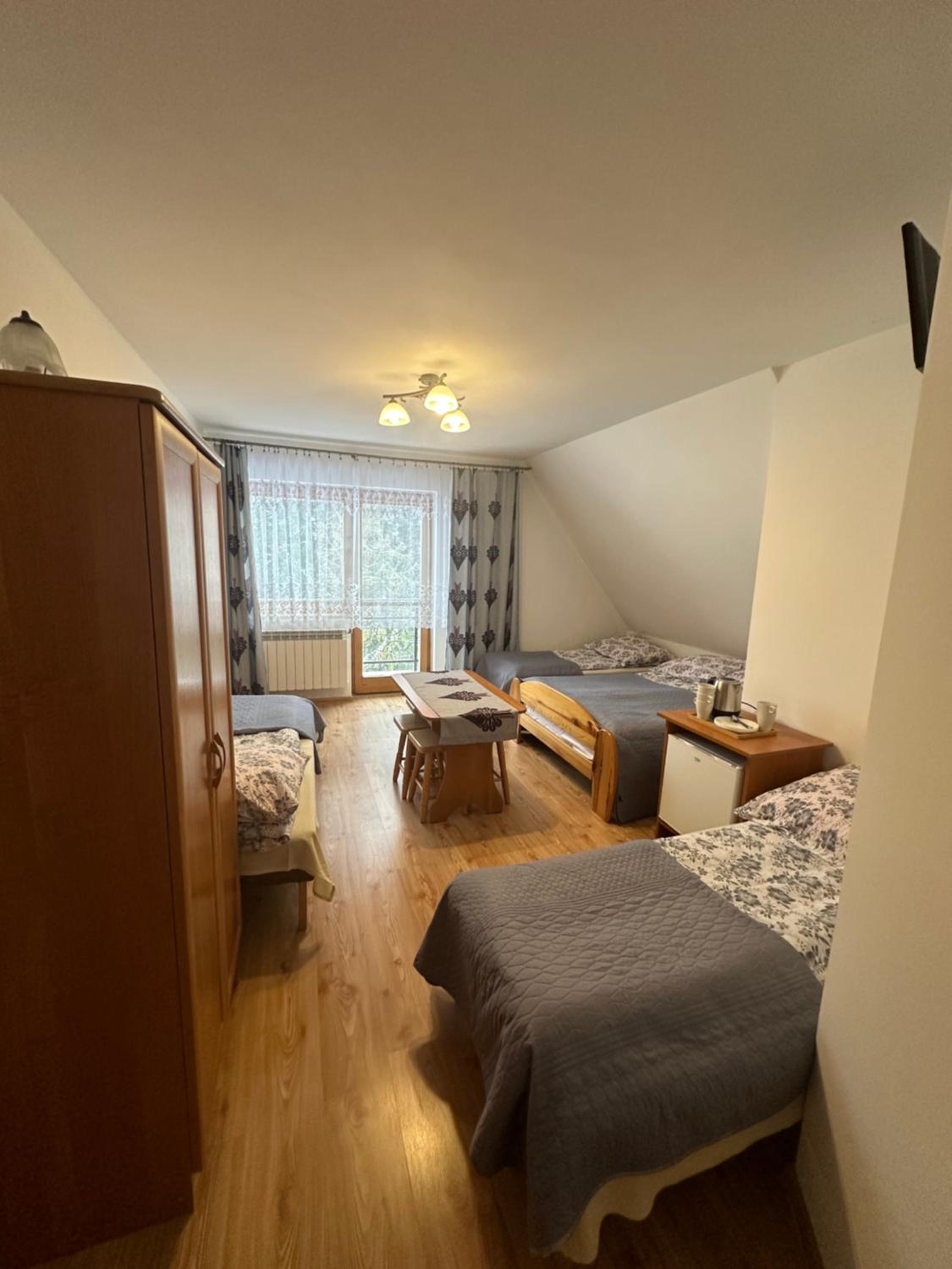 Family Room with Bathroom photo 1