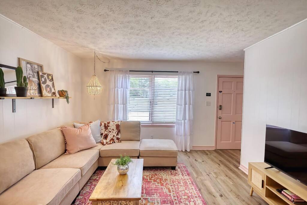 Two-Bedroom Apartment photo 1
