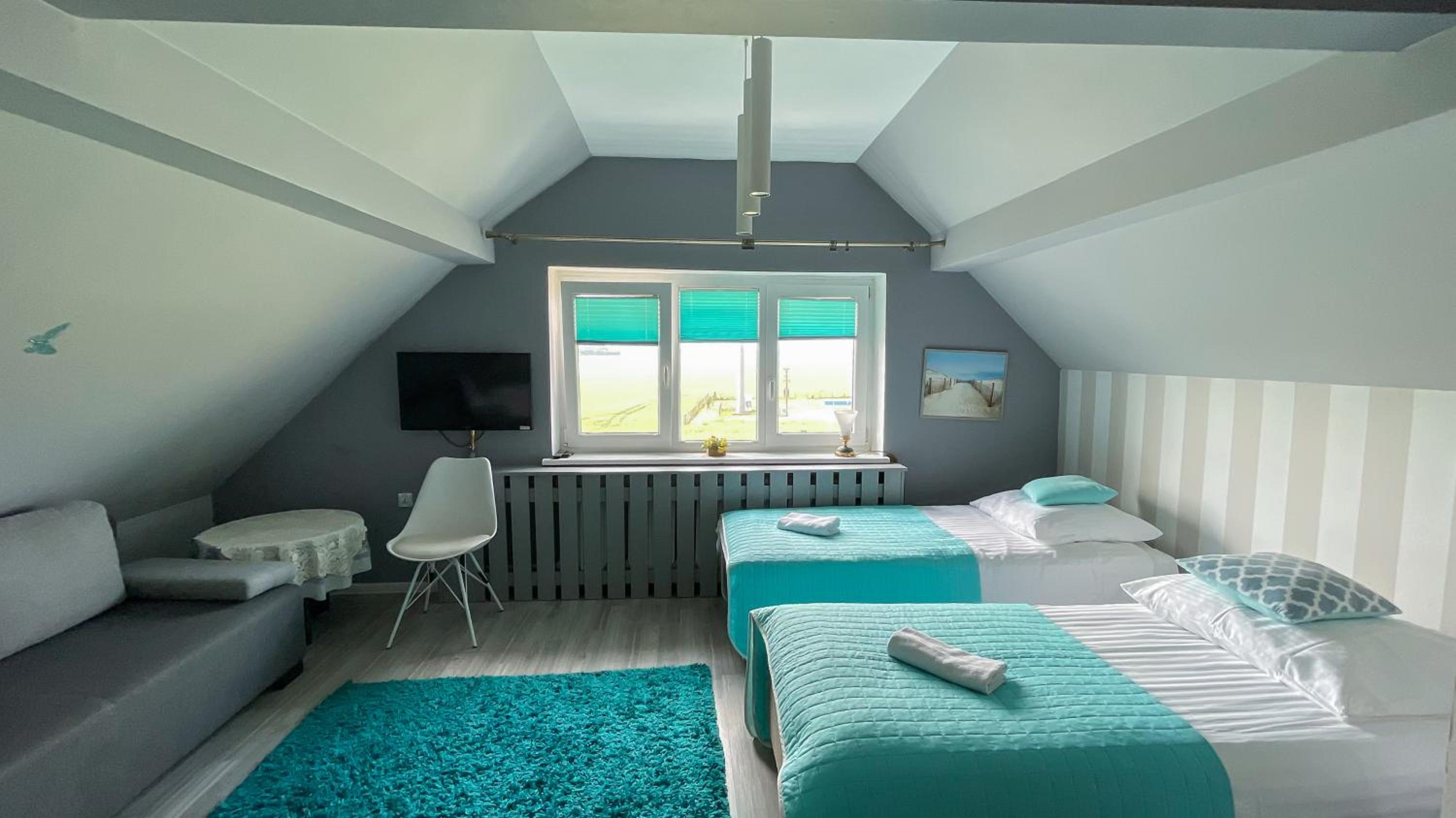 Quadruple Room with Bath photo 2