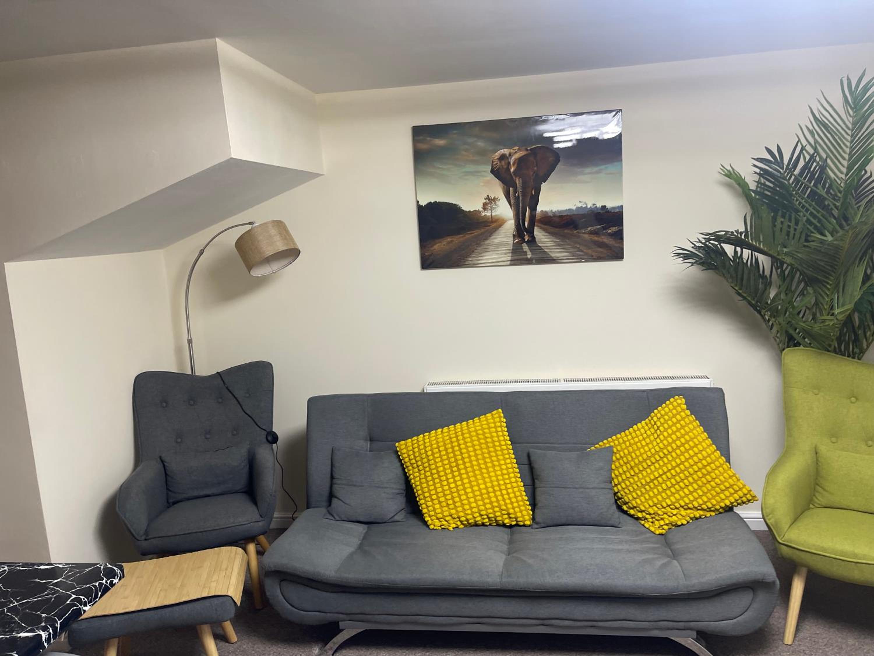 Deluxe Family Suite photo 3
