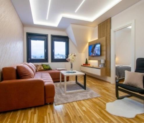 One-Bedroom Apartment photo 1