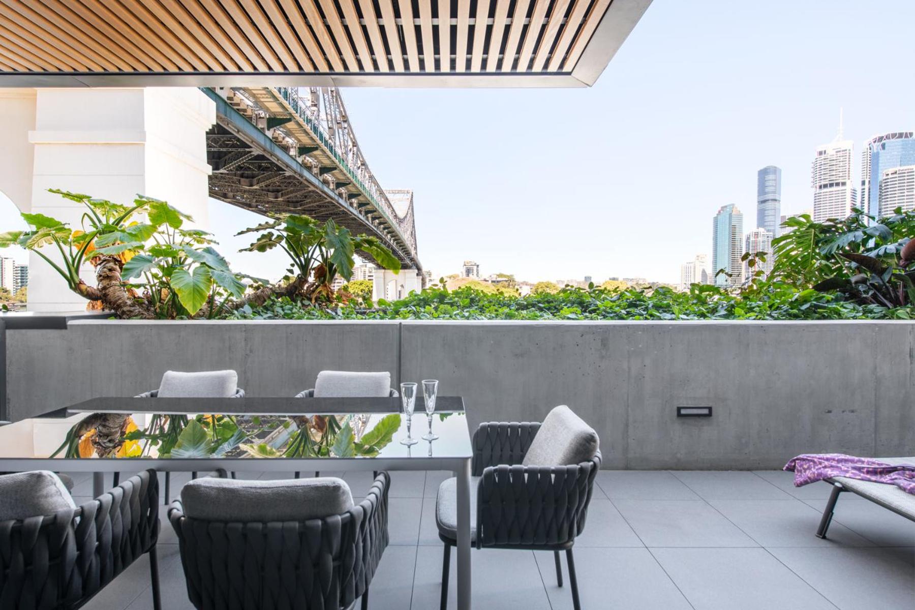 River Master Balcony