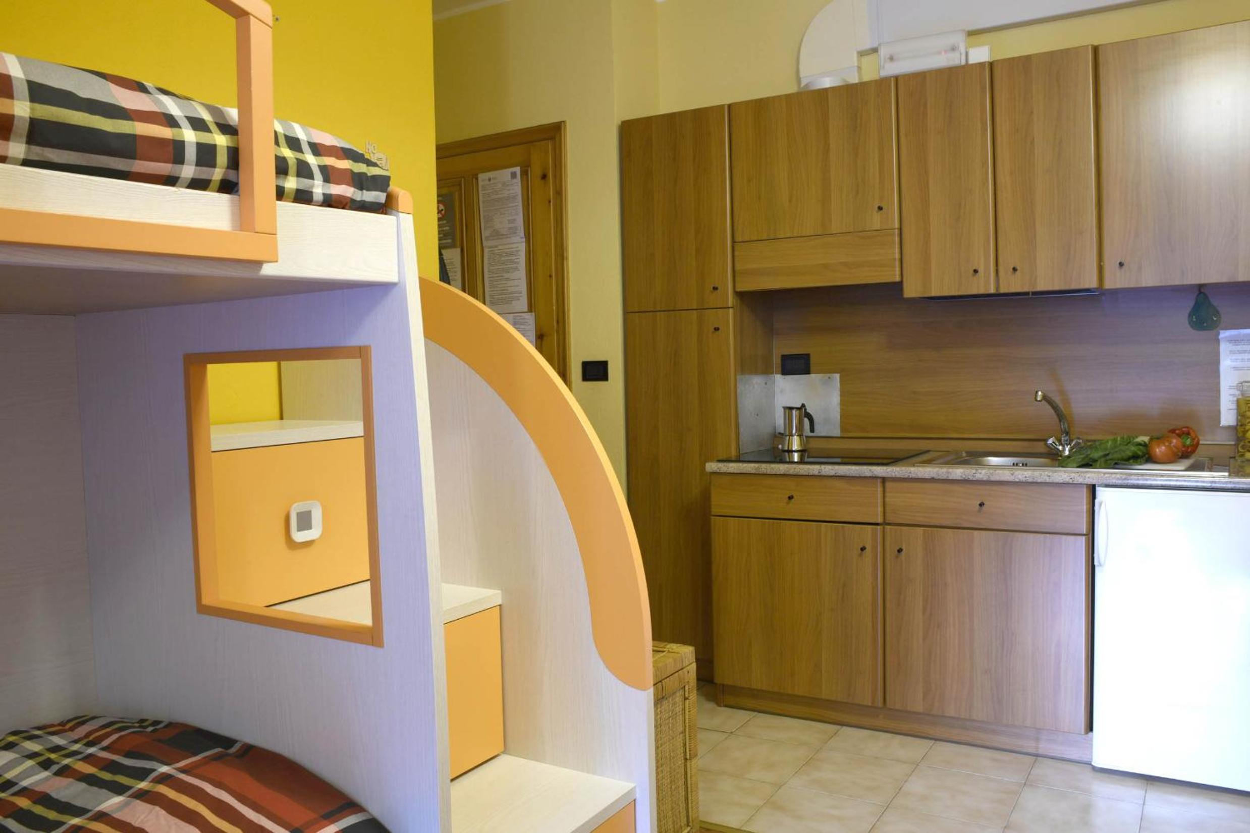 Apartment with Mountain View photo 2