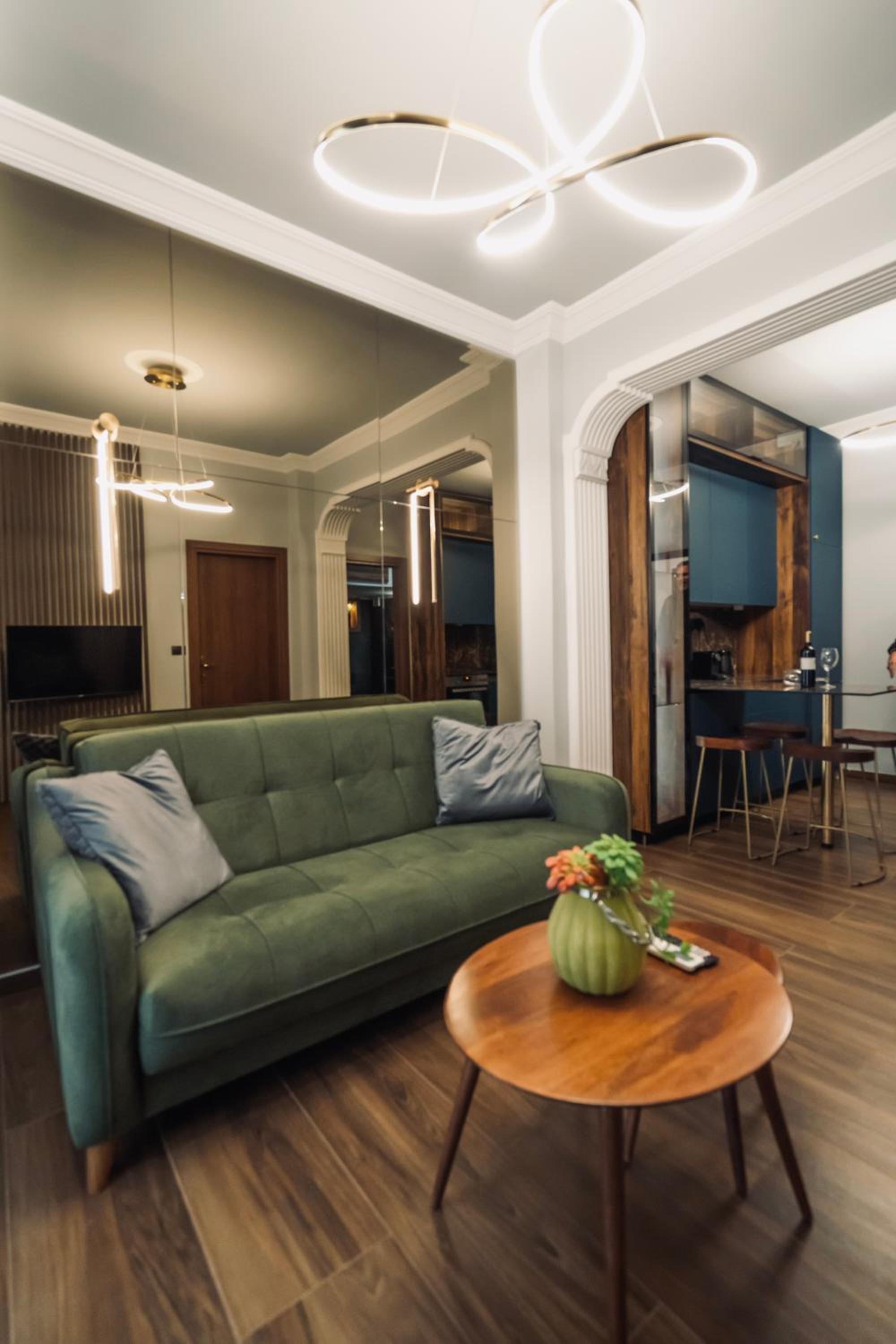 One-Bedroom Apartment
